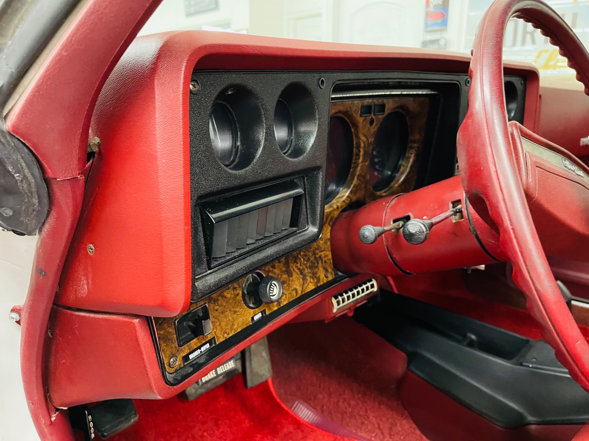 Used 1973 Chevrolet Monte Carlo - GREAT CRUISER -  SWIVEL BUCKETS -SEE VIDEO | Mundelein, IL