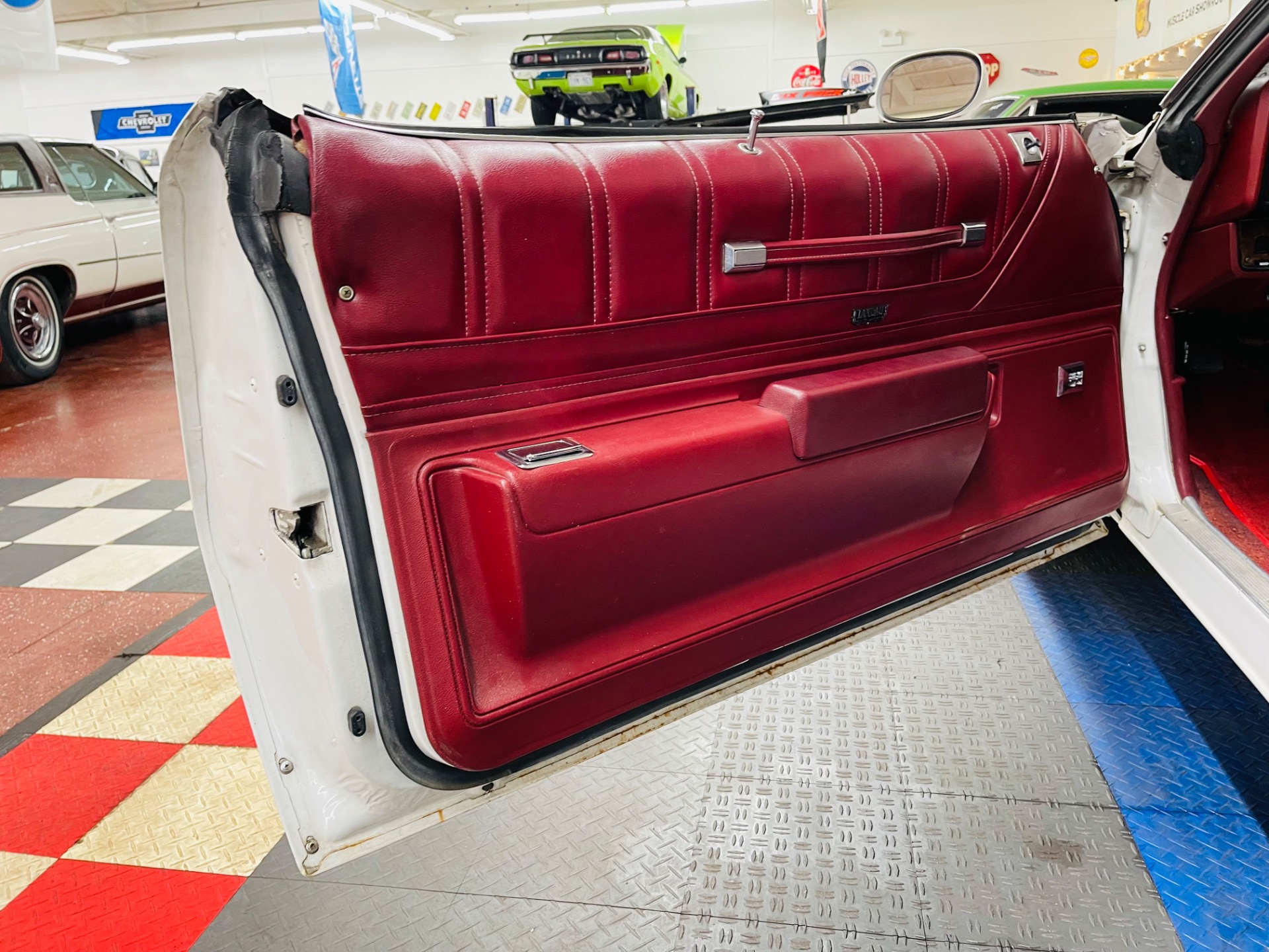 Used 1973 Chevrolet Monte Carlo - GREAT CRUISER -  SWIVEL BUCKETS -SEE VIDEO | Mundelein, IL