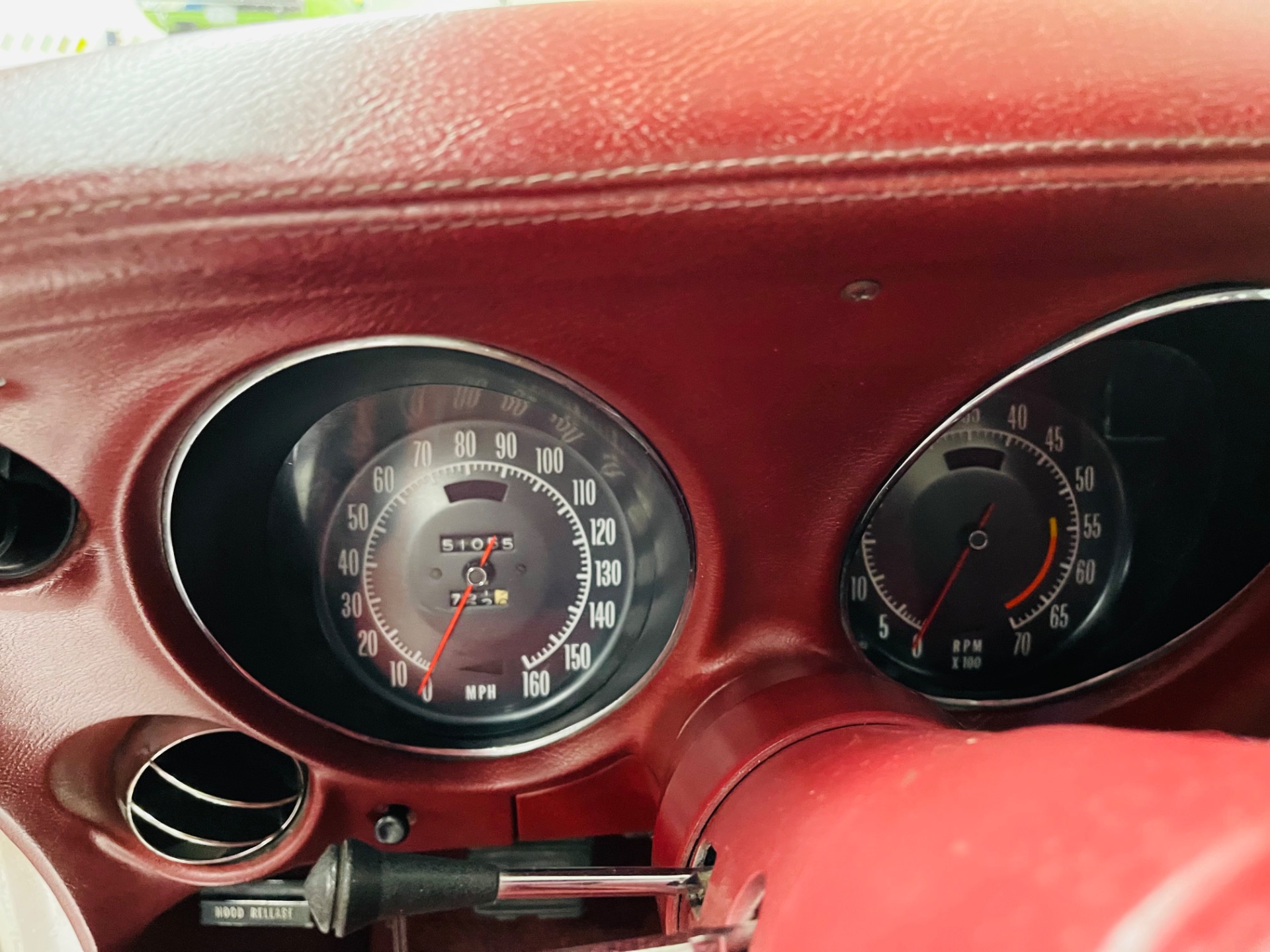 1974 Chevrolet Corvette 31