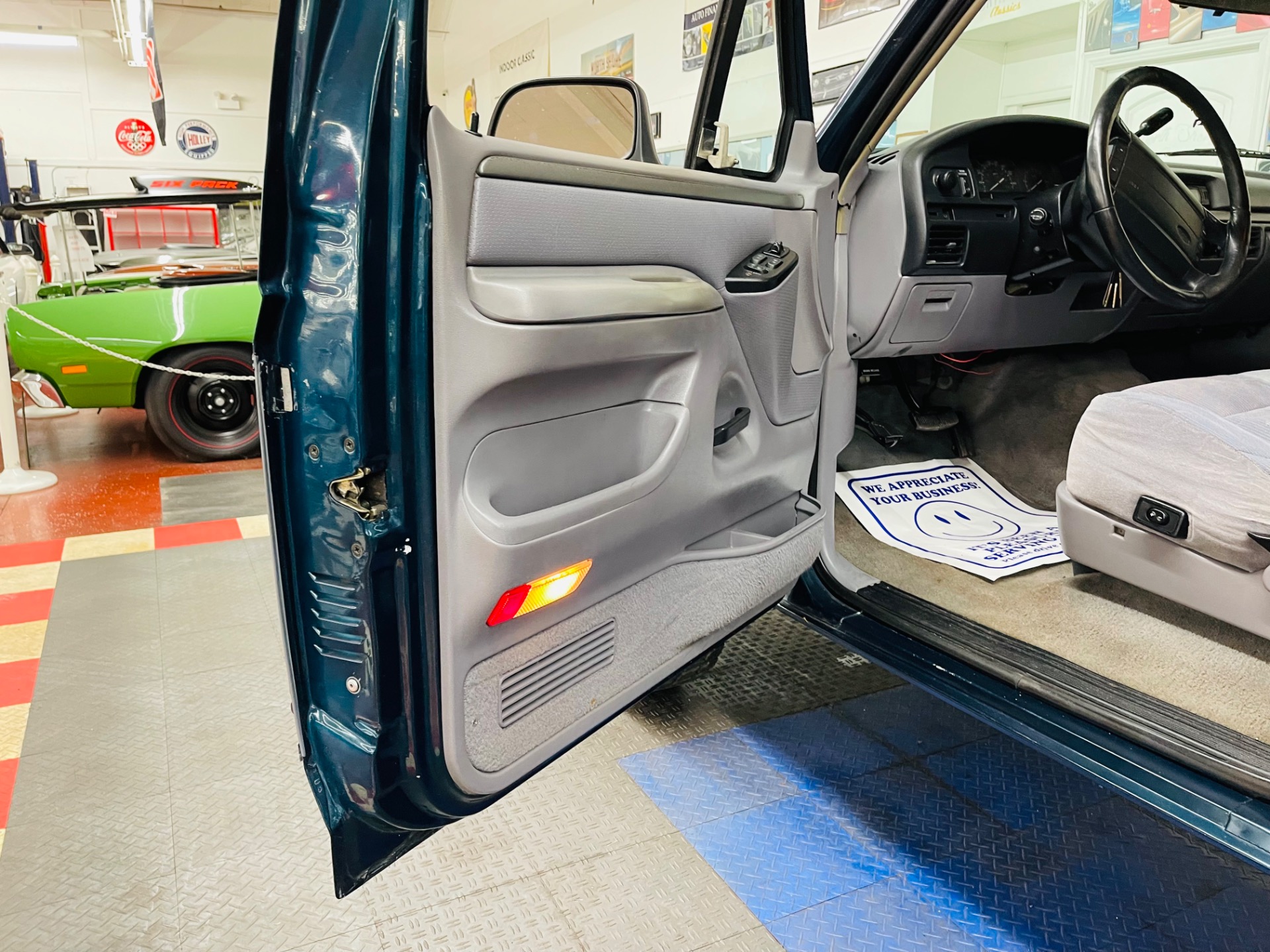Used 1994 Ford Bronco - NEW PAINT - 351 ENGINE - SEE VIDEO | St. Petersburg, FL