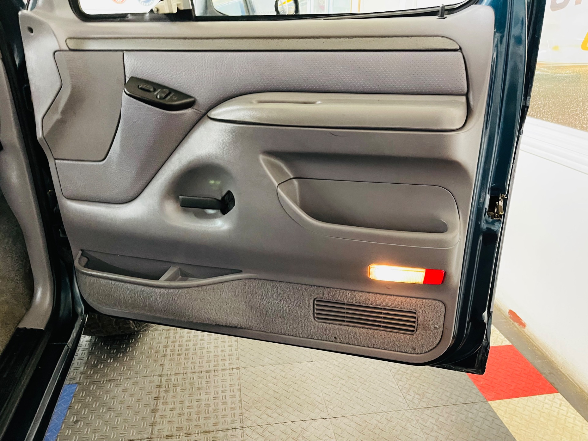 Used 1994 Ford Bronco - NEW PAINT - 351 ENGINE - SEE VIDEO | St. Petersburg, FL