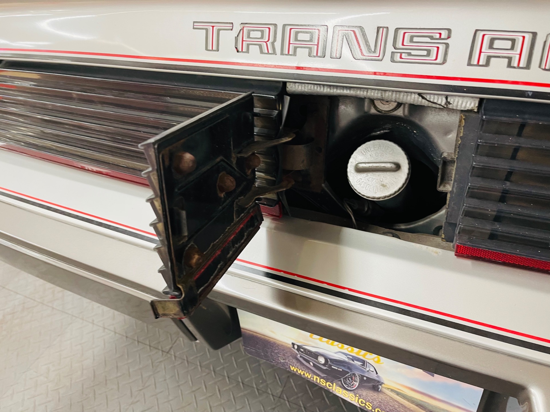 Used 1979 Pontiac Trans Am - 10th Anniversary Edition - T/Tops - SEE VIDEO | Mundelein, IL