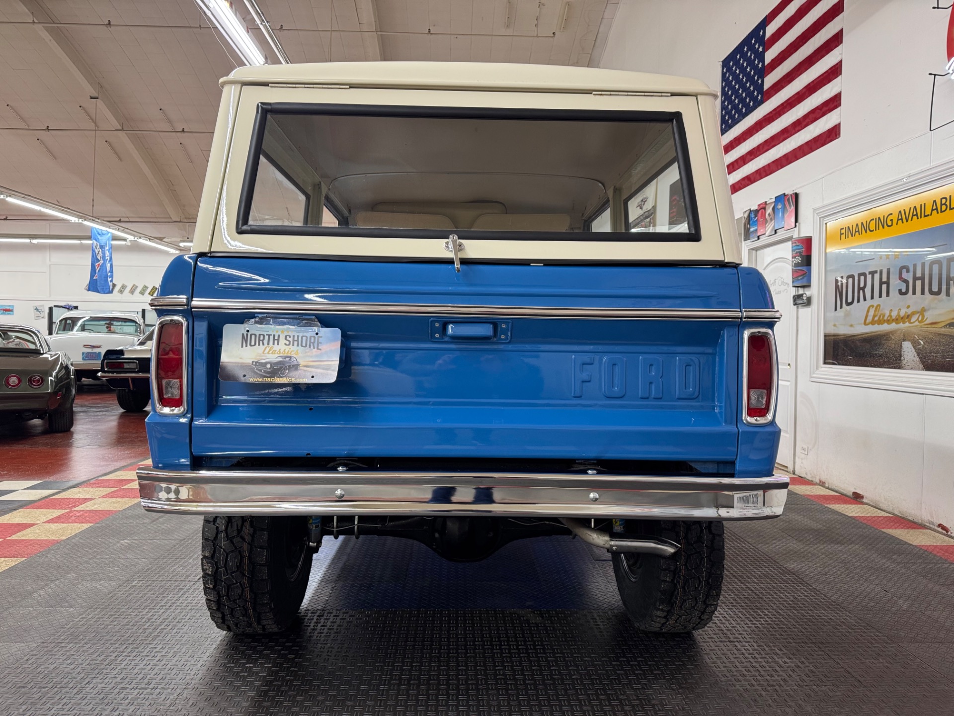 Used 1977 Ford Bronco - SHOW QUALITY PAINT - 302 V8 ENGINE - MANUAL TRANS -SEE VIDEO | St. Petersburg, FL