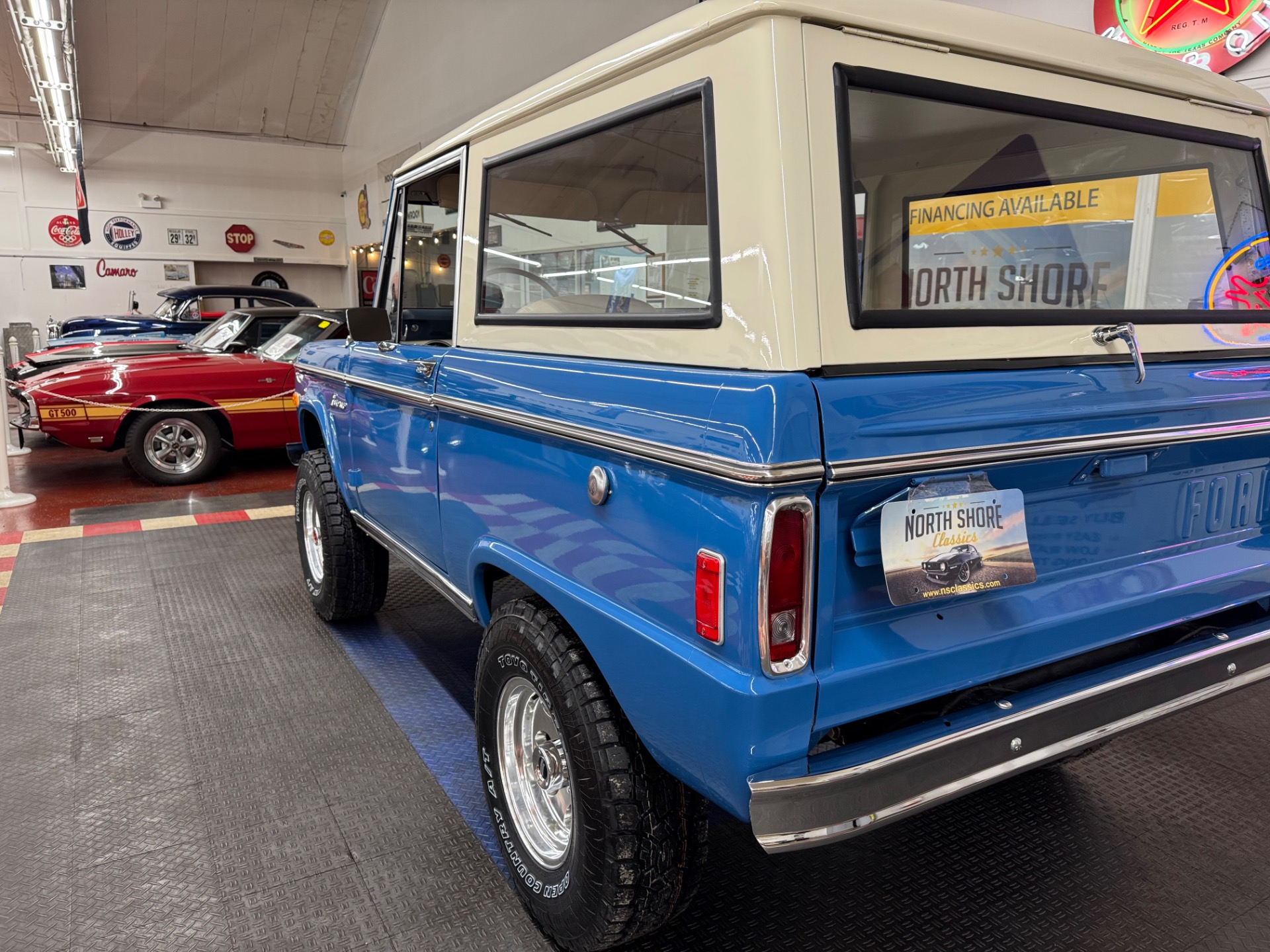 Used 1977 Ford Bronco - SHOW QUALITY PAINT - 302 V8 ENGINE - MANUAL TRANS -SEE VIDEO | St. Petersburg, FL