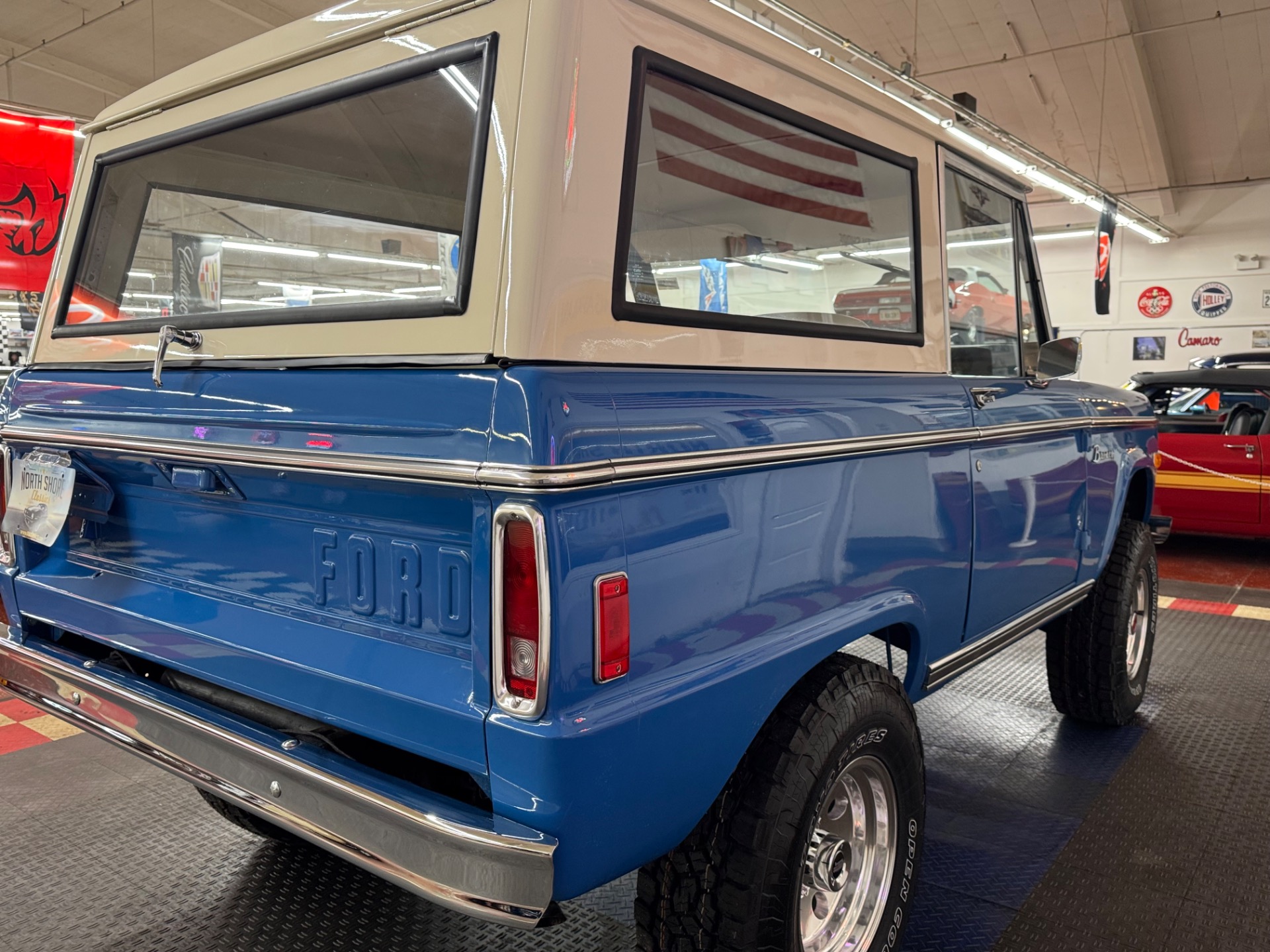 Used 1977 Ford Bronco - SHOW QUALITY PAINT - 302 V8 ENGINE - MANUAL TRANS -SEE VIDEO | St. Petersburg, FL