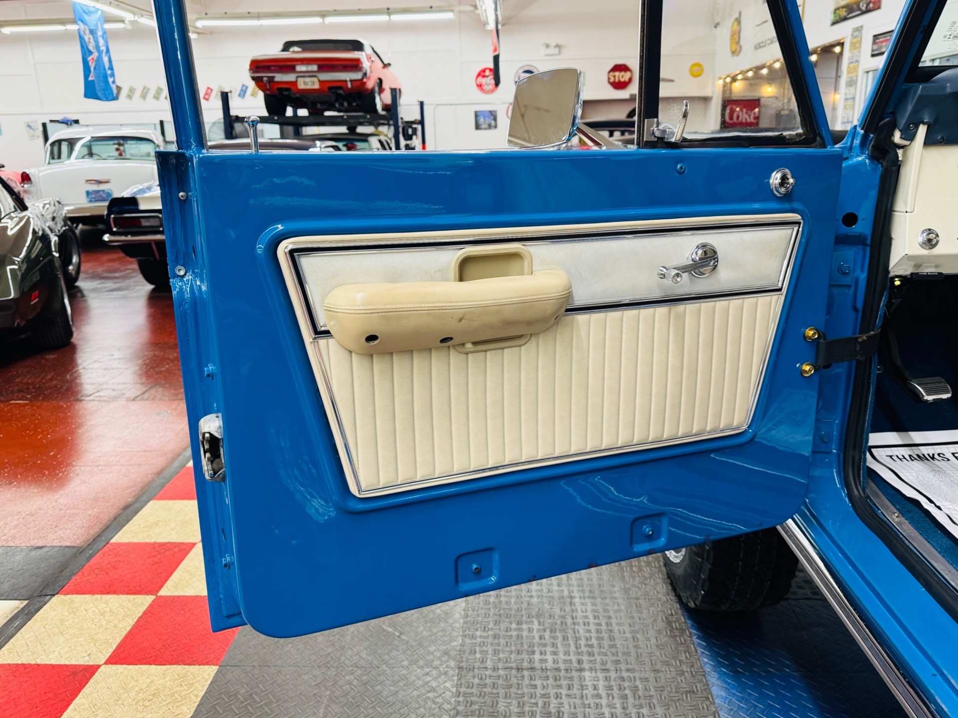 Used 1977 Ford Bronco - SHOW QUALITY PAINT - 302 V8 ENGINE - MANUAL TRANS -SEE VIDEO | St. Petersburg, FL