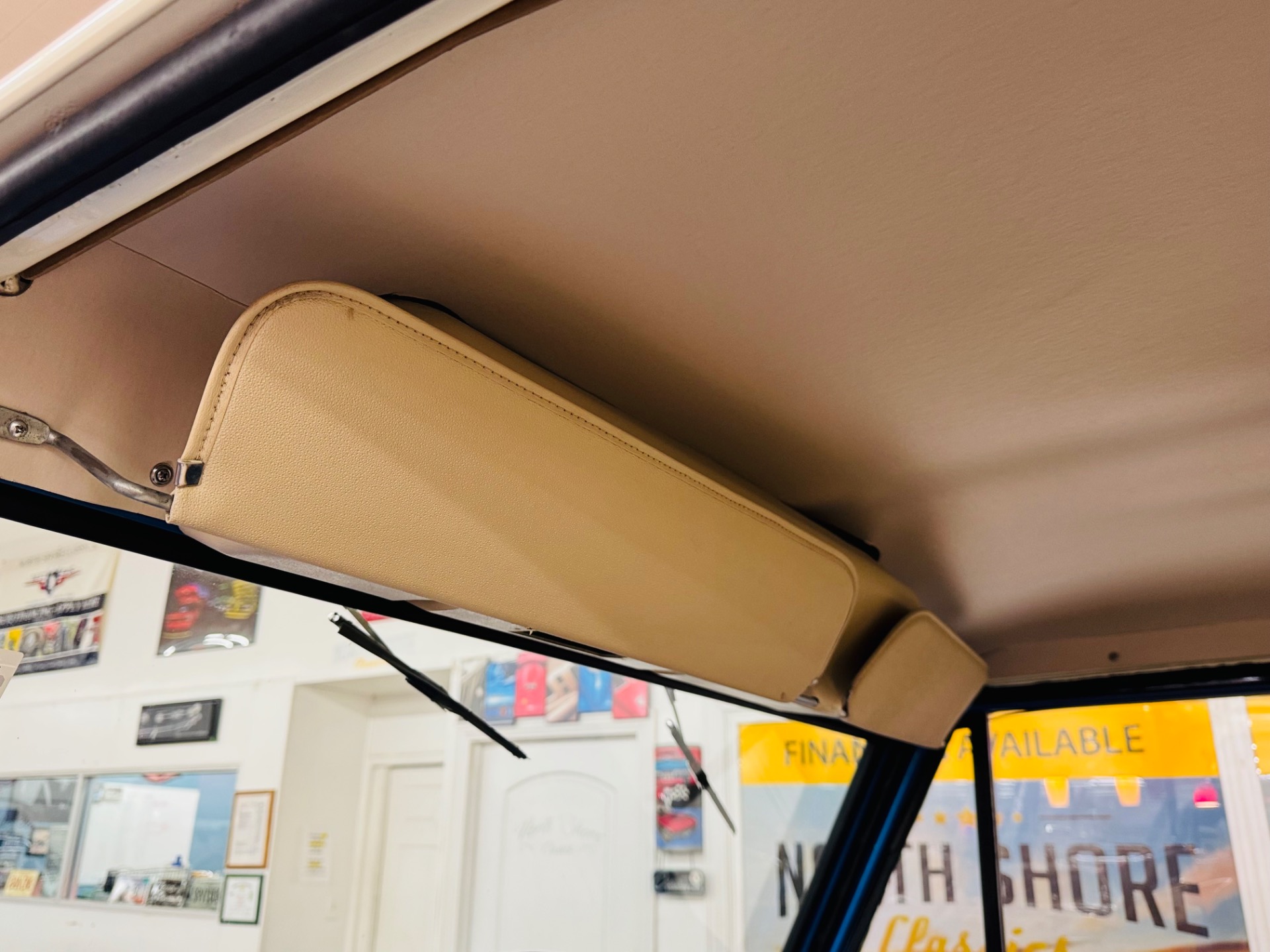 Used 1977 Ford Bronco - SHOW QUALITY PAINT - 302 V8 ENGINE - MANUAL TRANS -SEE VIDEO | St. Petersburg, FL