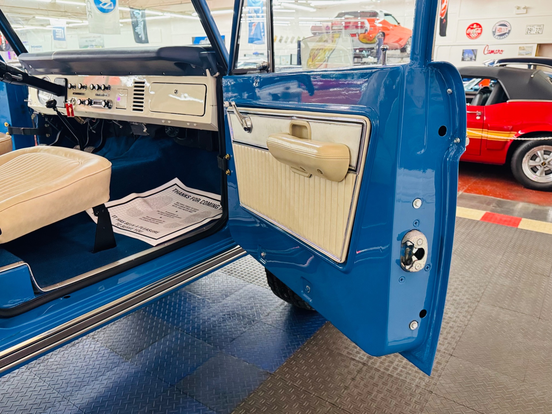 Used 1977 Ford Bronco - SHOW QUALITY PAINT - 302 V8 ENGINE - MANUAL TRANS -SEE VIDEO | St. Petersburg, FL