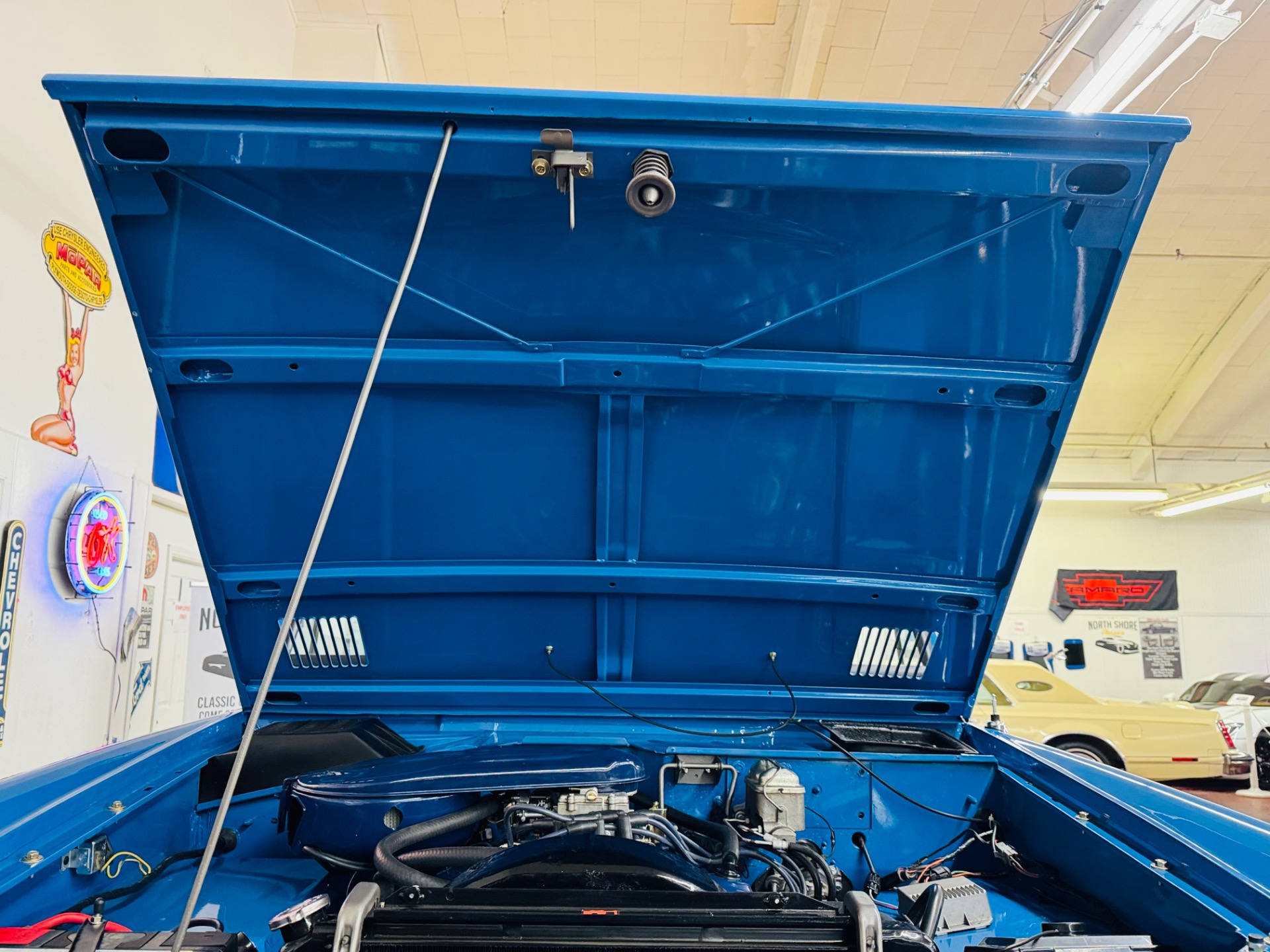 Used 1977 Ford Bronco - SHOW QUALITY PAINT - 302 V8 ENGINE - MANUAL TRANS -SEE VIDEO | St. Petersburg, FL