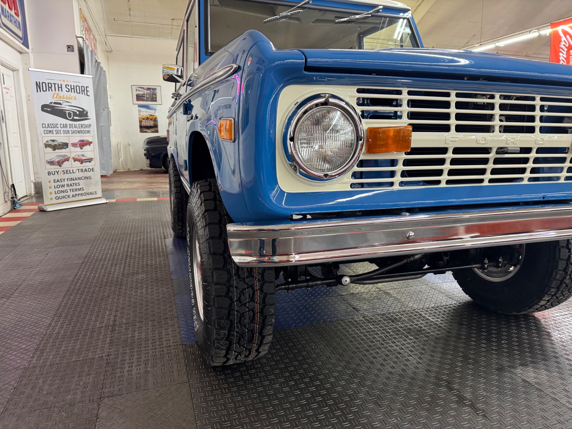 Used 1977 Ford Bronco - SHOW QUALITY PAINT - 302 V8 ENGINE - MANUAL TRANS -SEE VIDEO | St. Petersburg, FL