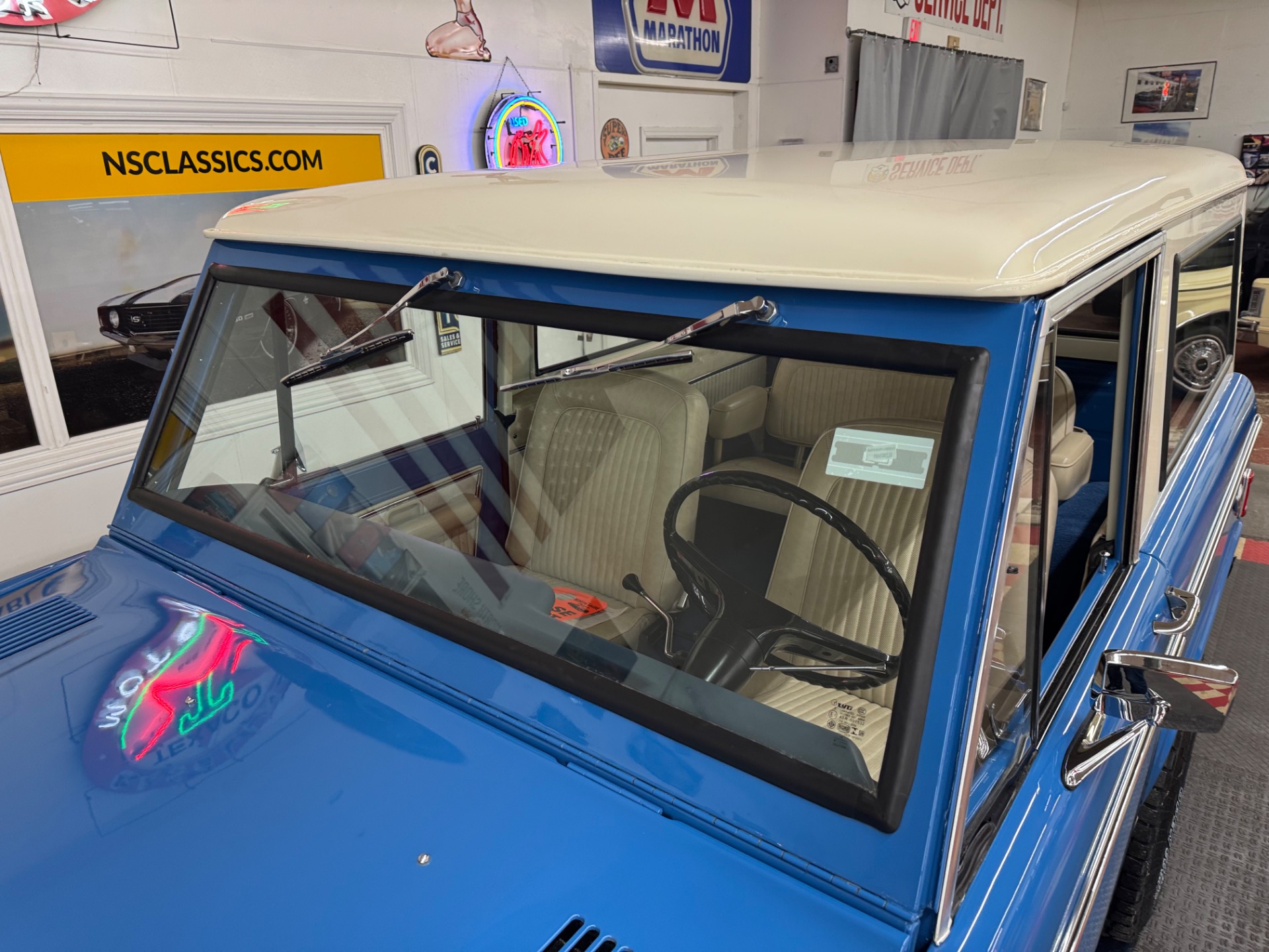 Used 1977 Ford Bronco - SHOW QUALITY PAINT - 302 V8 ENGINE - MANUAL TRANS -SEE VIDEO | St. Petersburg, FL