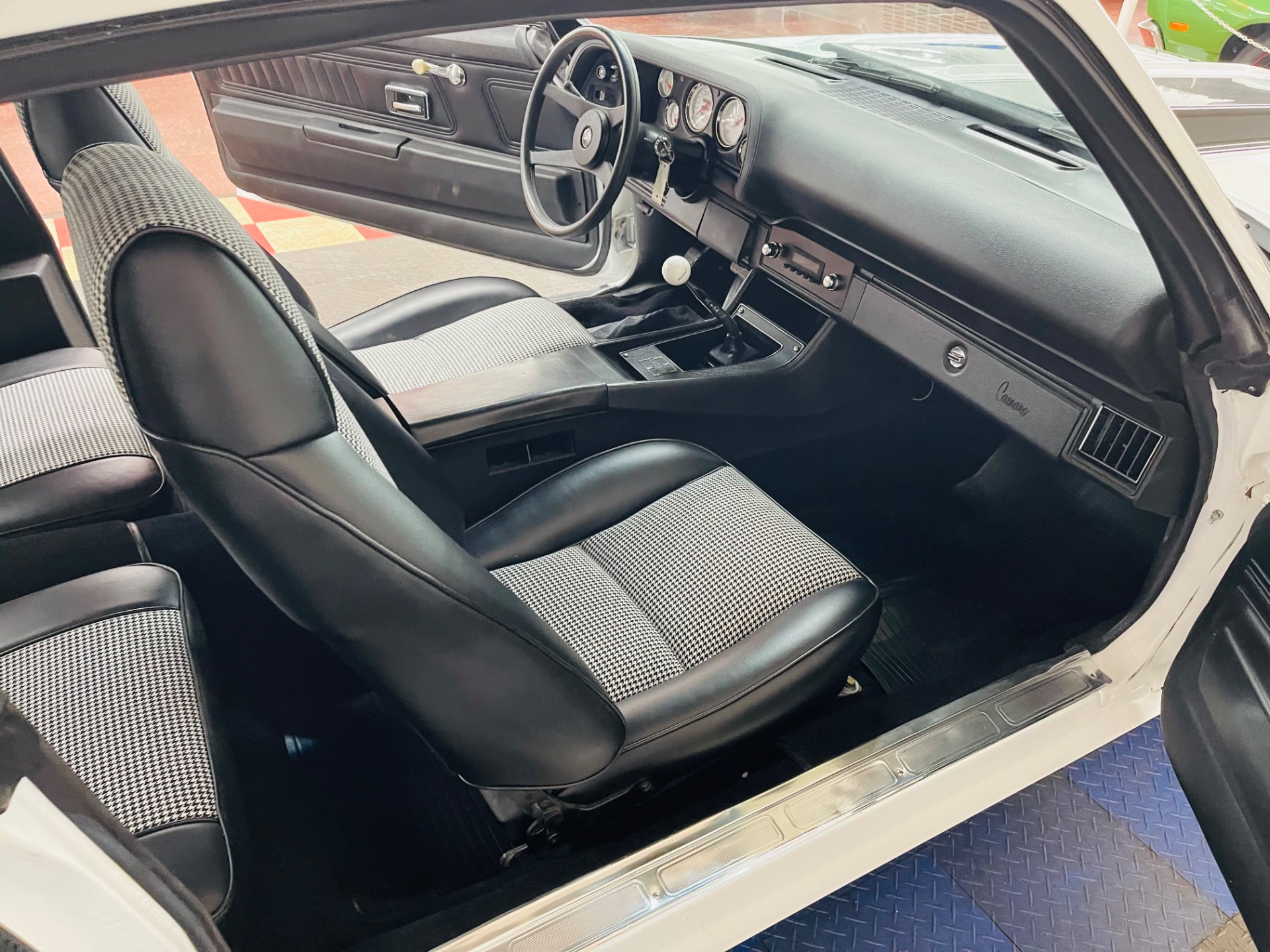 Used 1971 Chevrolet Camaro - Z/28 TRIBUTE - 4 SPEED MANUAL - SEE VIDEO | Mundelein, IL