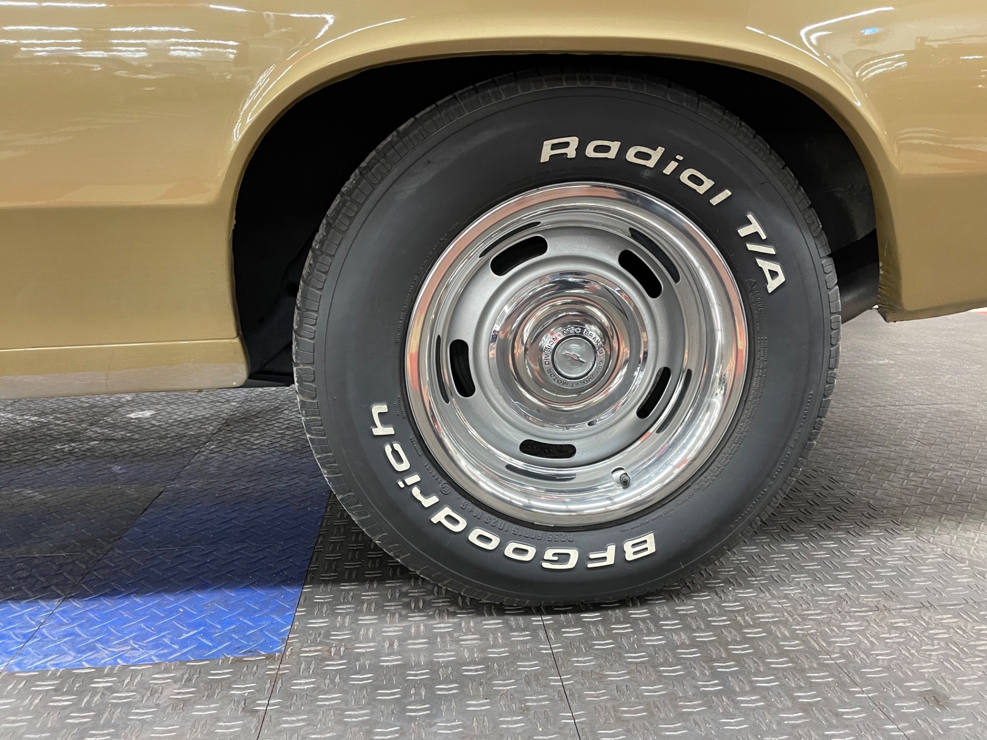 Used 1967 Chevrolet Chevelle - 300 SEDAN - 427 BIG BLOCK - SEE VIDEO | Mundelein, IL