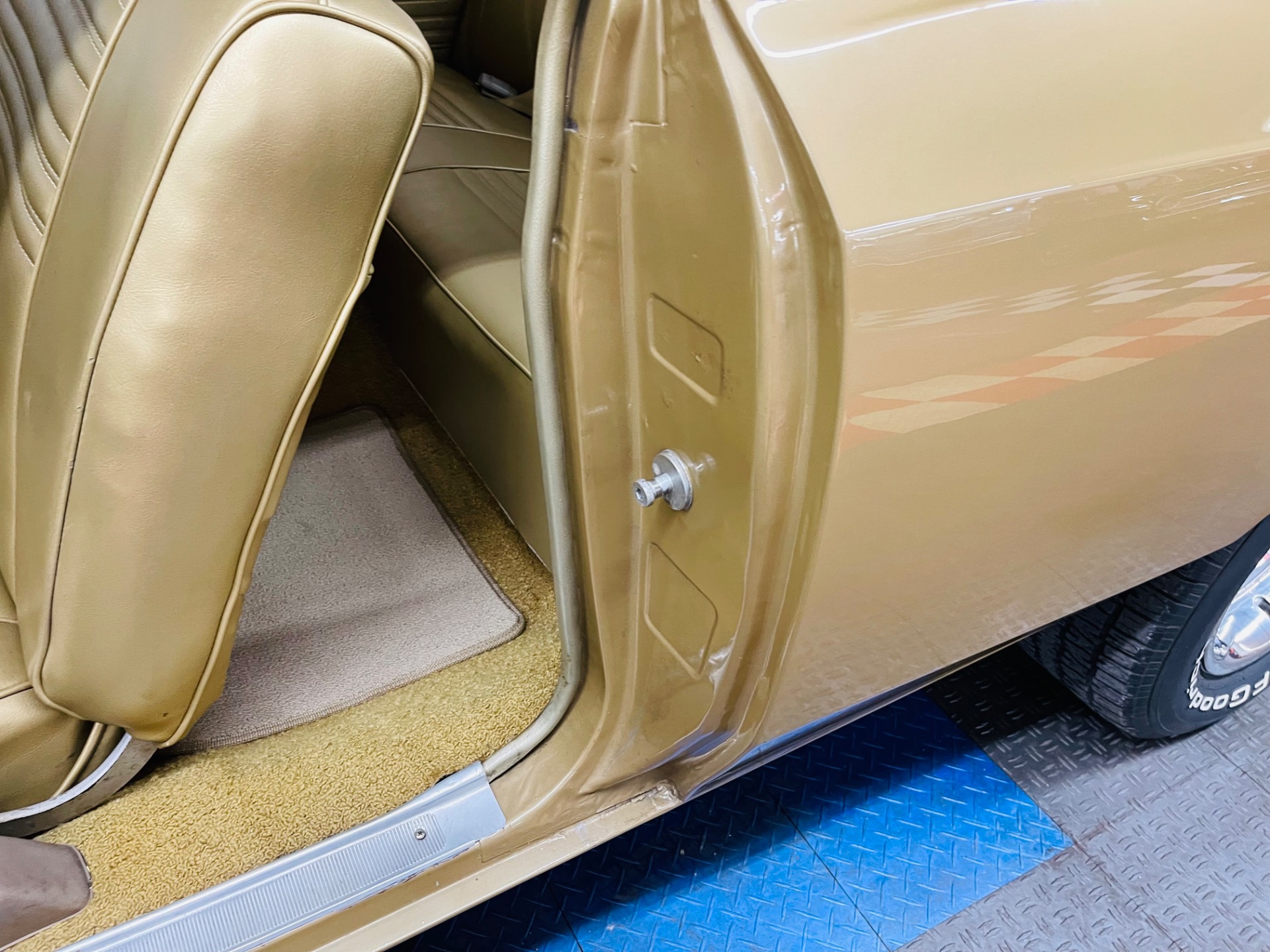 Used 1967 Chevrolet Chevelle - 300 SEDAN - 427 BIG BLOCK - SEE VIDEO | Mundelein, IL