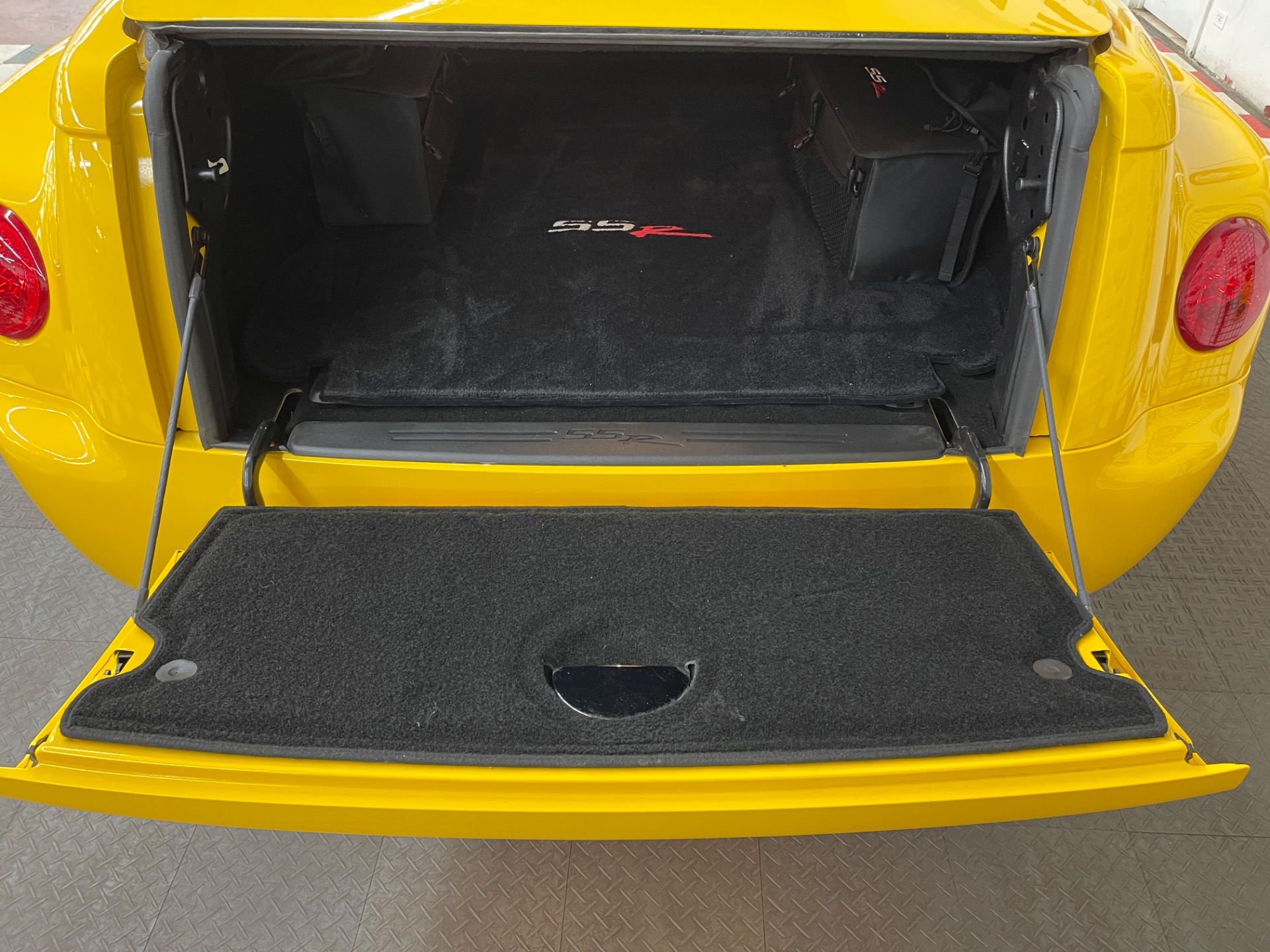 Used 2006 Chevrolet SSR Super Low Miles Fully Optioned- SEE VIDEO | Mundelein, IL