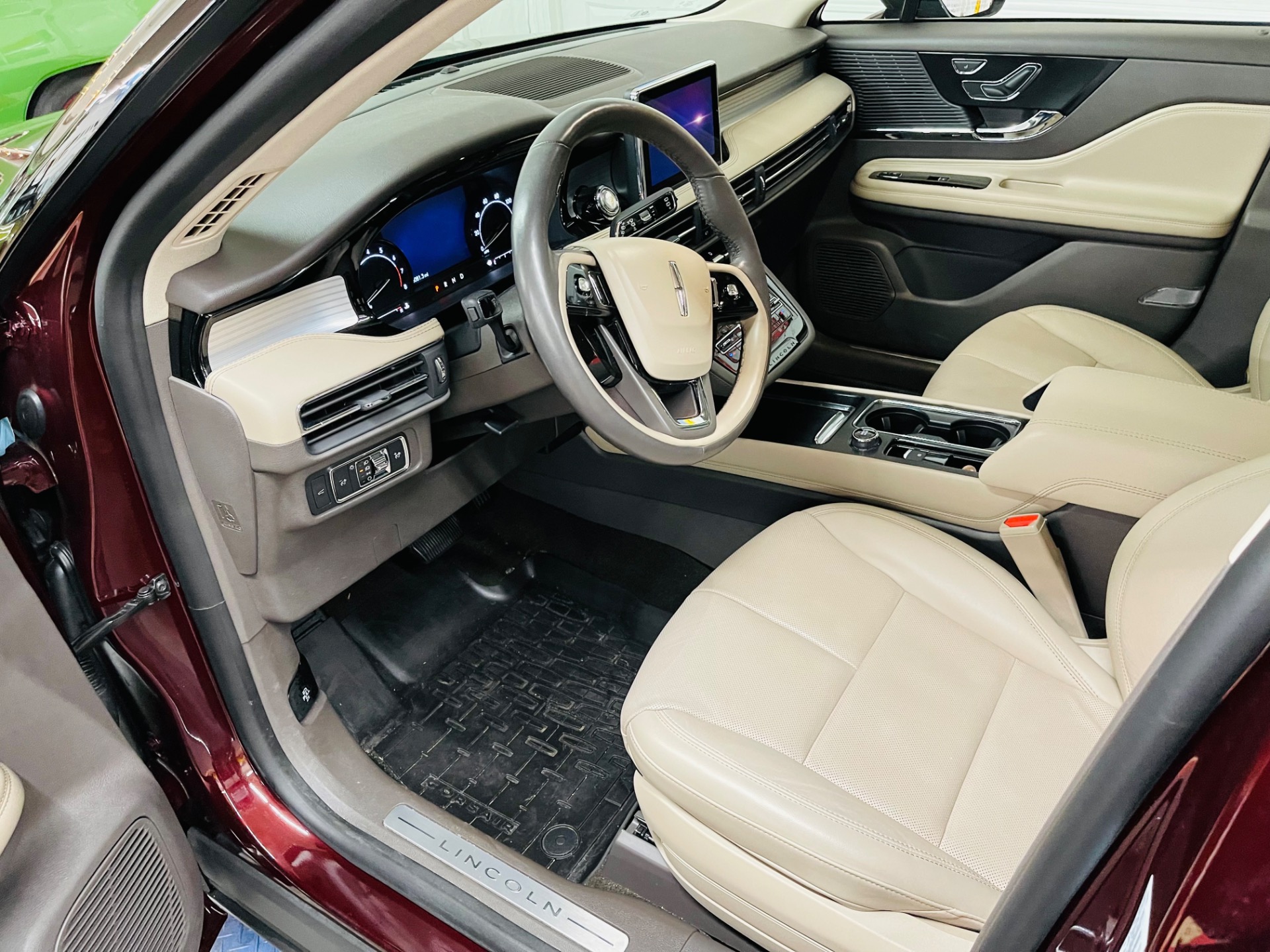 Used 2020 Lincoln Corsair Standard Low Miles 6k- SEE VIDEO | Mundelein, IL