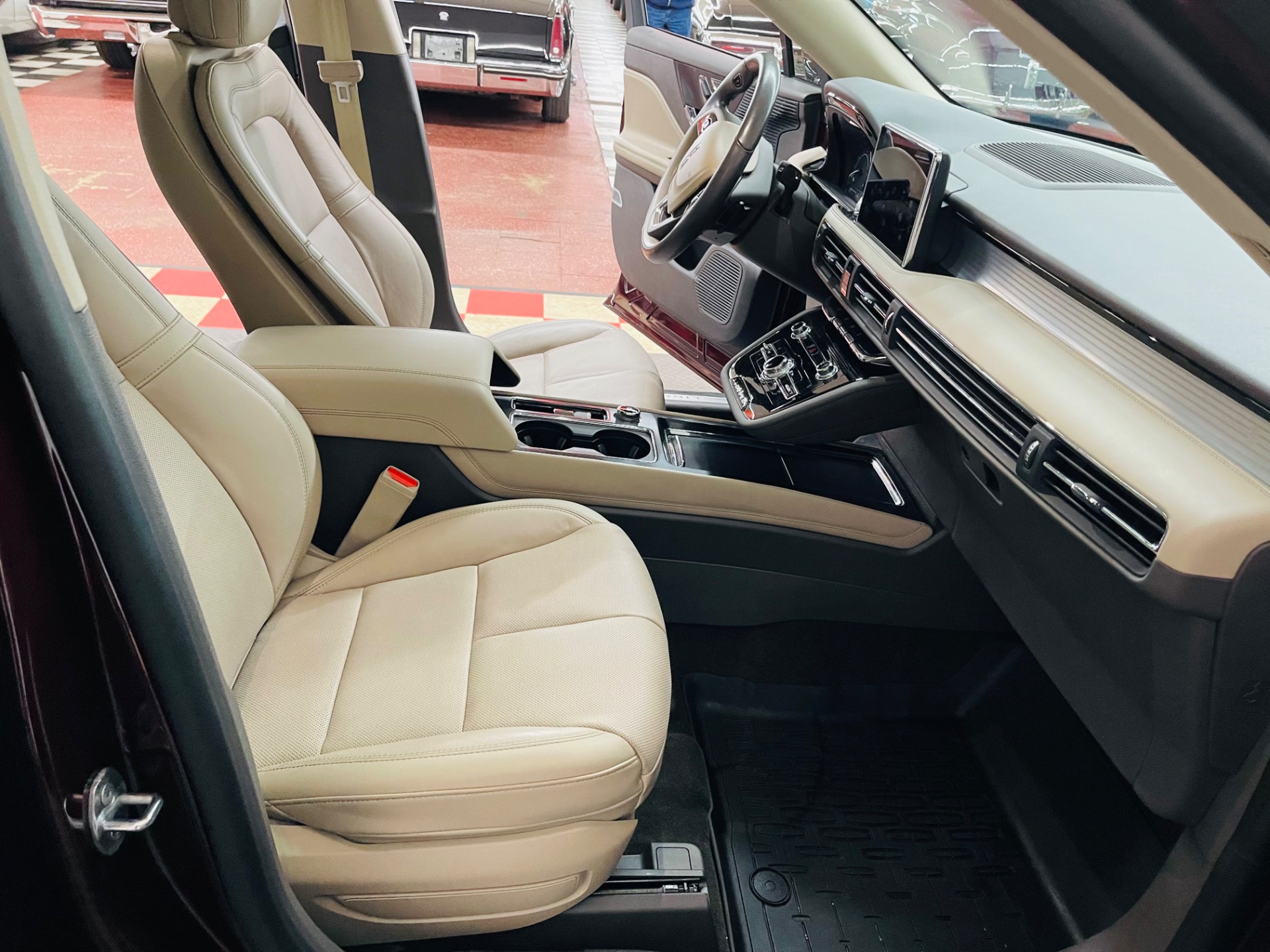 Used 2020 Lincoln Corsair Standard Low Miles 6k- SEE VIDEO | Mundelein, IL