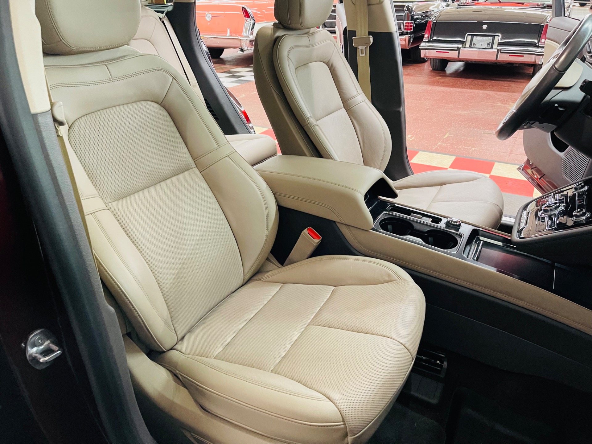 Used 2020 Lincoln Corsair Standard Low Miles 6k- SEE VIDEO | Mundelein, IL
