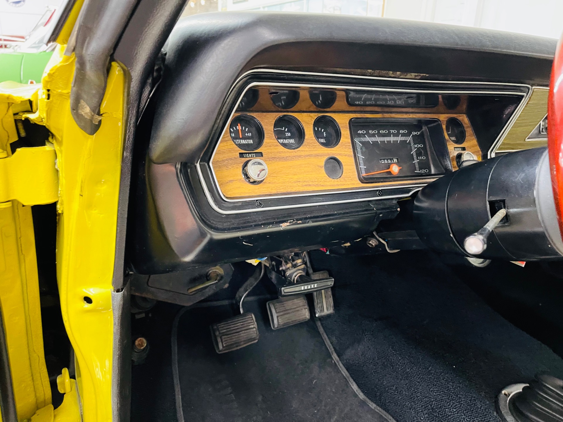 Used 1973 Plymouth Duster - 4 SPEED - 318 C.I. ENGINE-SEE VIDEO | Mundelein, IL
