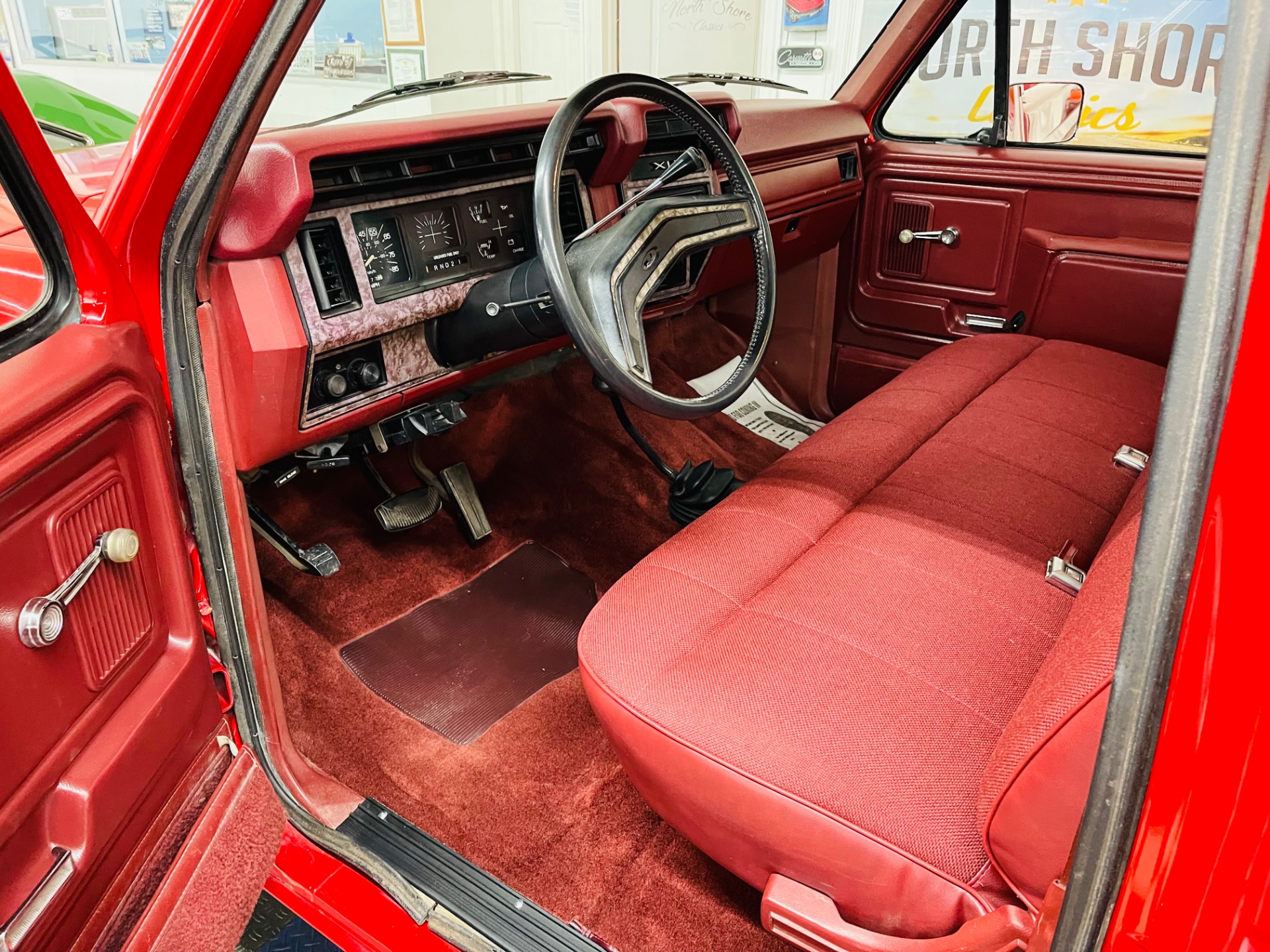 Used 1985 Ford F-150 - LARIAT XLT - LIFTED 4X4 - SEE VIDEO | Mundelein, IL