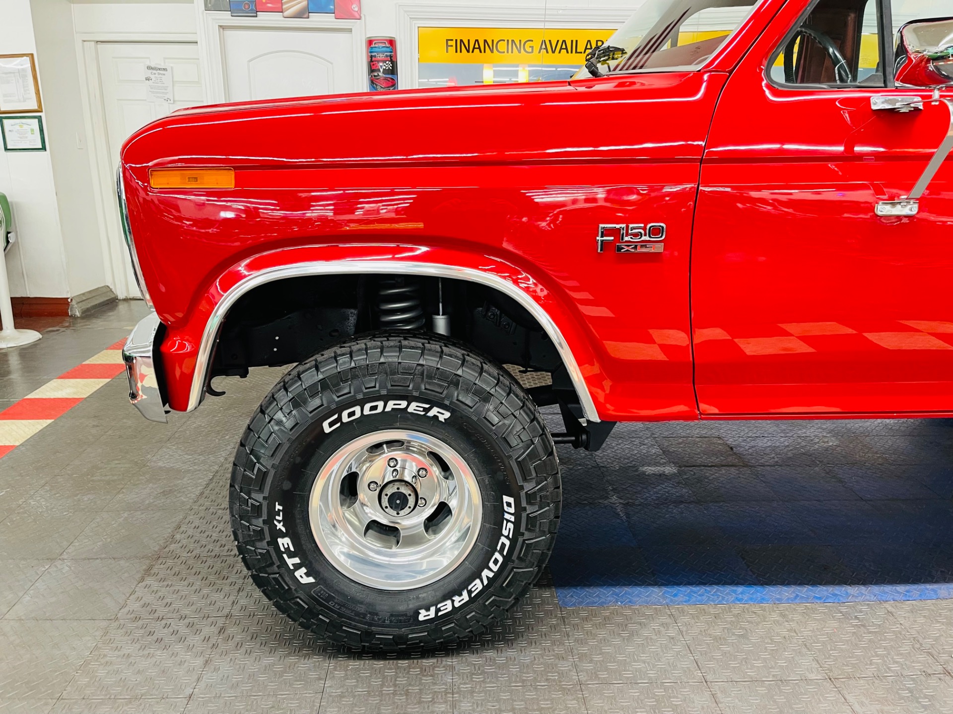 Used 1985 Ford F-150 - LARIAT XLT - LIFTED 4X4 - SEE VIDEO | Mundelein, IL