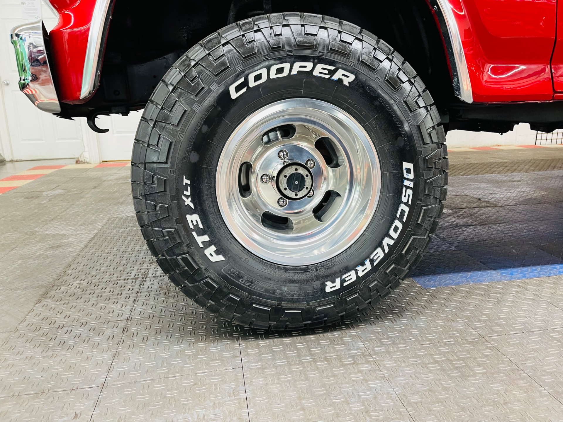 Used 1985 Ford F-150 - LARIAT XLT - LIFTED 4X4 - SEE VIDEO | Mundelein, IL