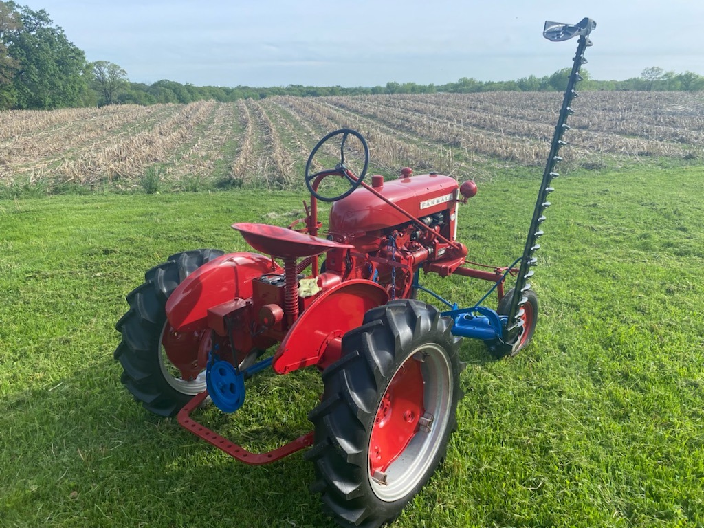 Used 1960 International McCORMICK FARMALL - CUB - VINTAGE TRACTOR - | St. Petersburg, FL