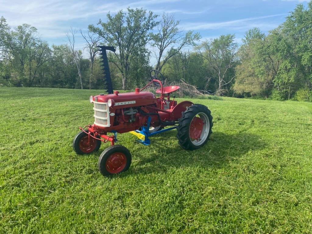 Used 1960 International McCORMICK FARMALL - CUB - VINTAGE TRACTOR - | St. Petersburg, FL