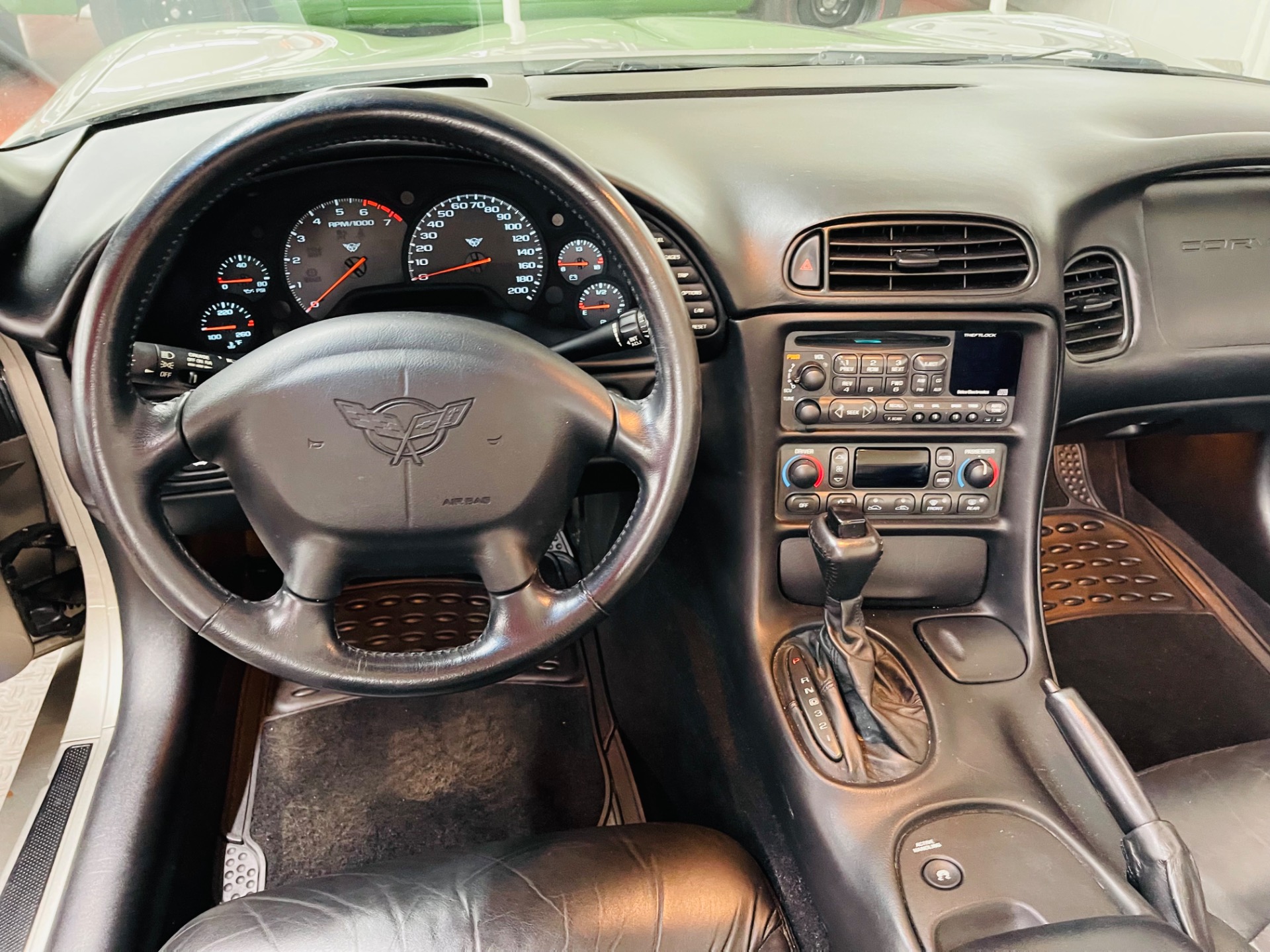 2000 Chevrolet Corvette 36