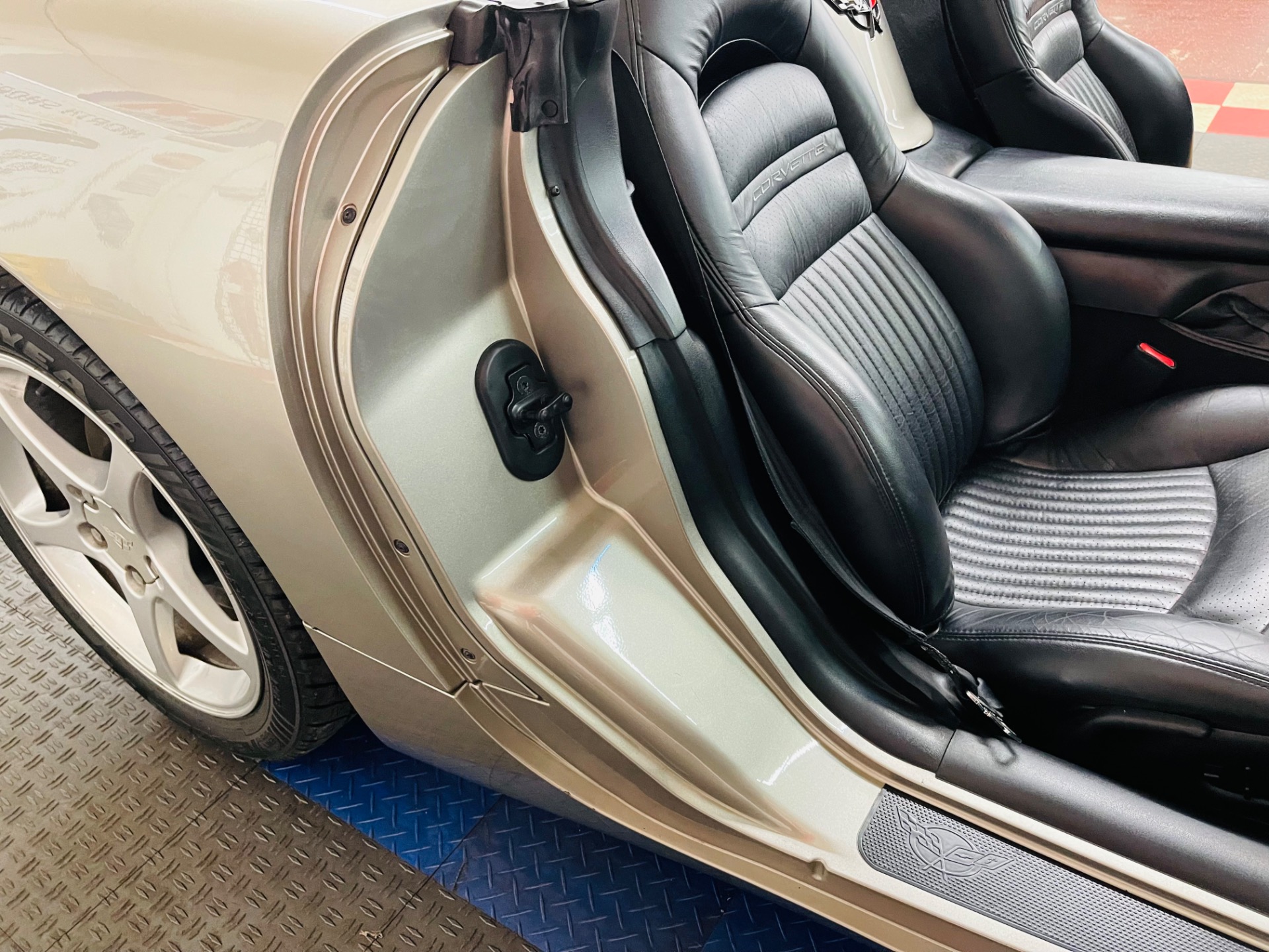 Used 2000 Chevrolet Corvette - LOW MILE CONVERTIBLE - SEE VIDEO | Mundelein, IL