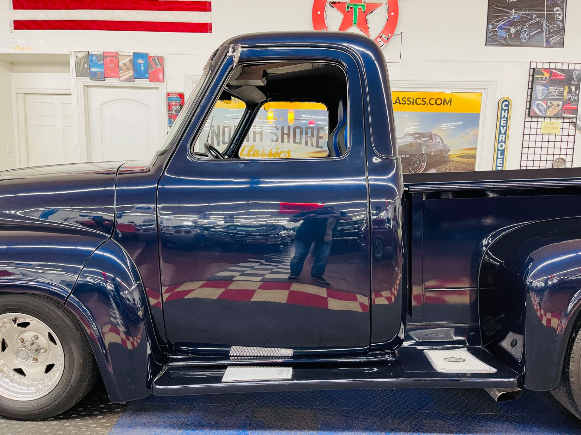 1953 Ford Pickup 21