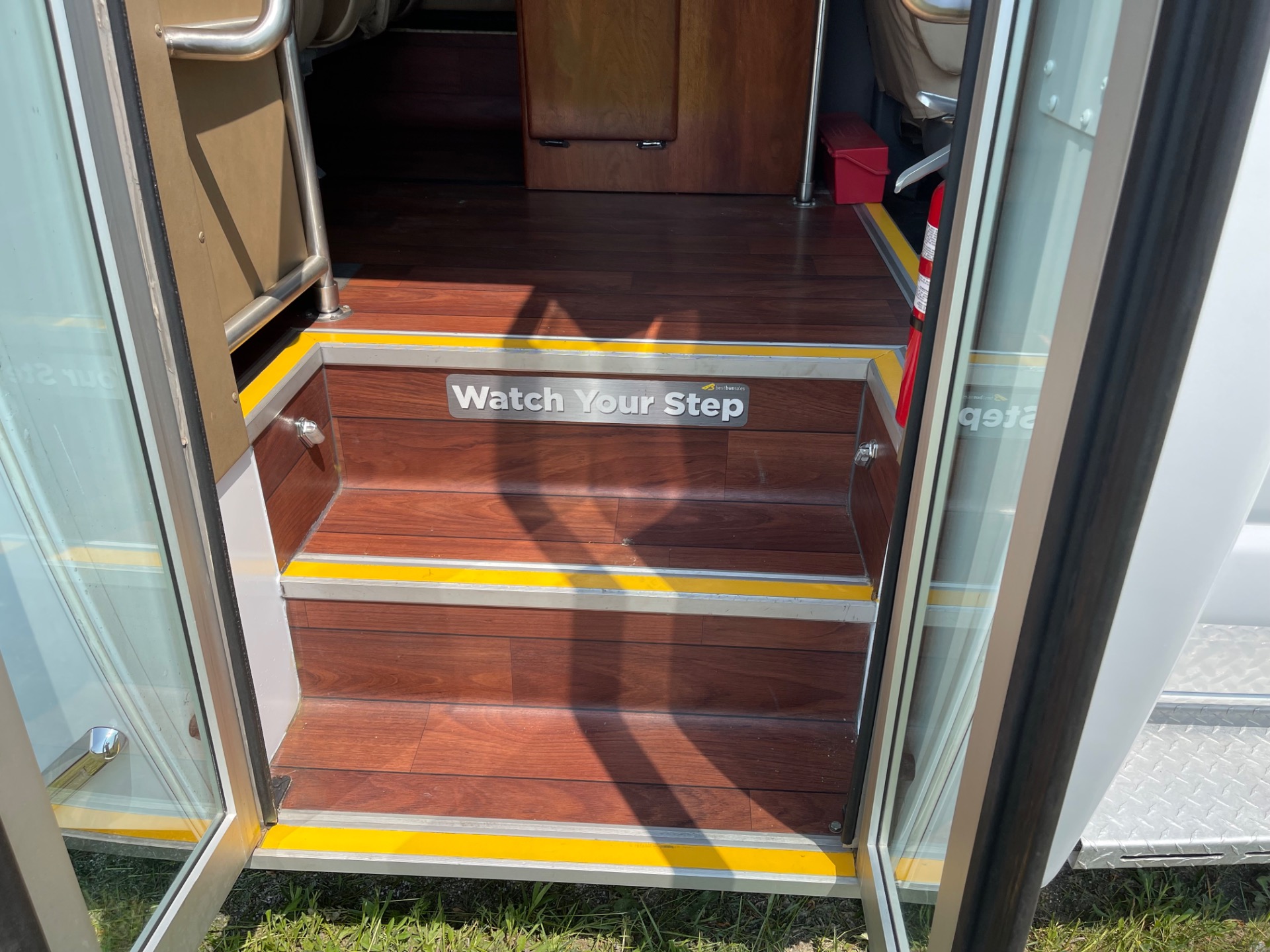 Used 2015 Ford E 450 - LIMO SHUTTLE BUS - 9 PASSENGER - VERY CLEAN - | St. Petersburg, FL