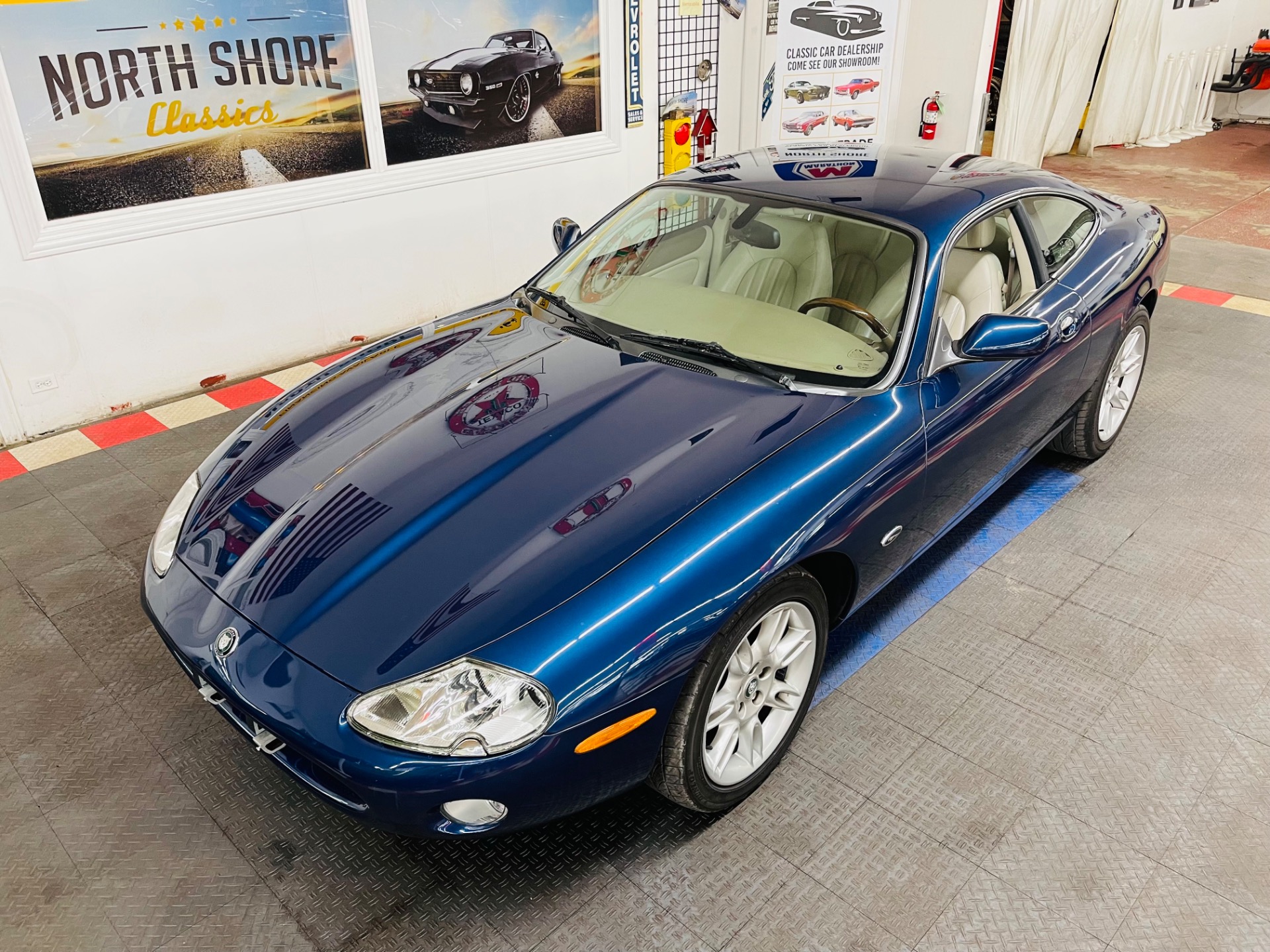 2002 Jaguar XK-Series 15