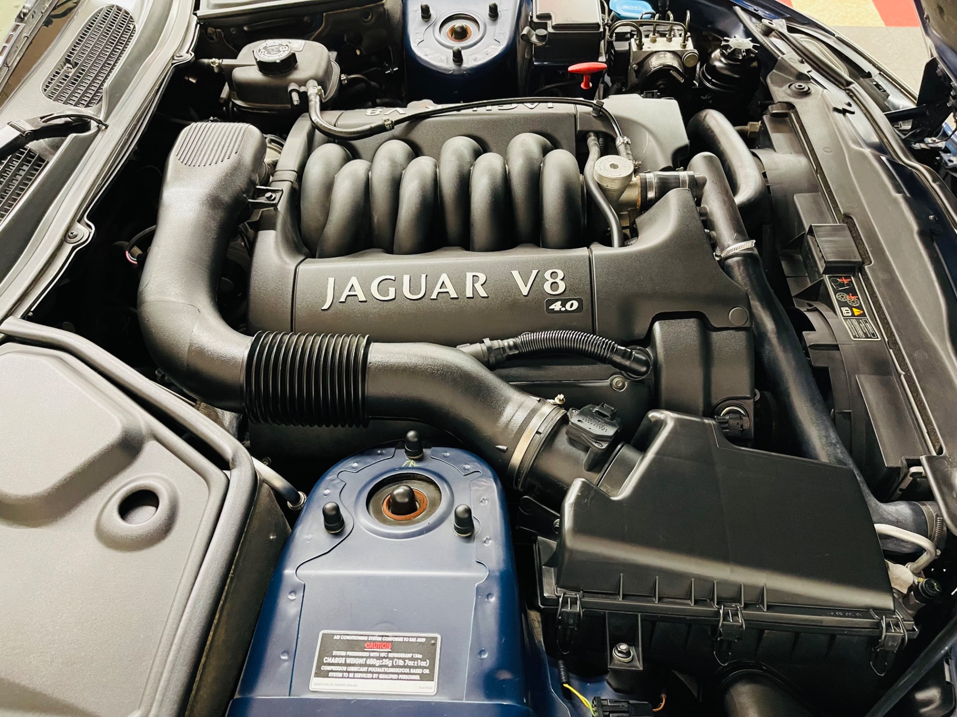 2002 Jaguar XK-Series 59