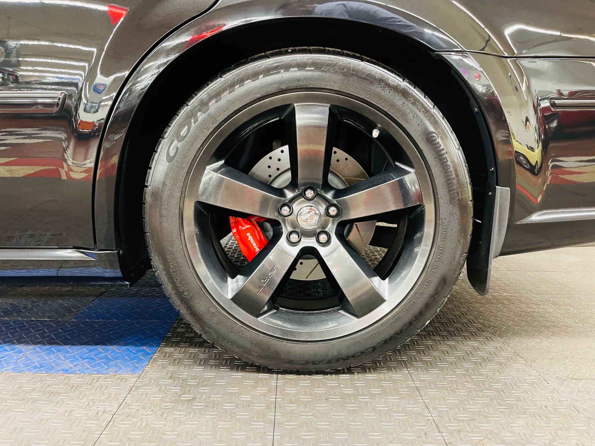 Used 2006 Dodge Magnum SRT-8  LOW MILES-SEE VIDEO | Mundelein, IL