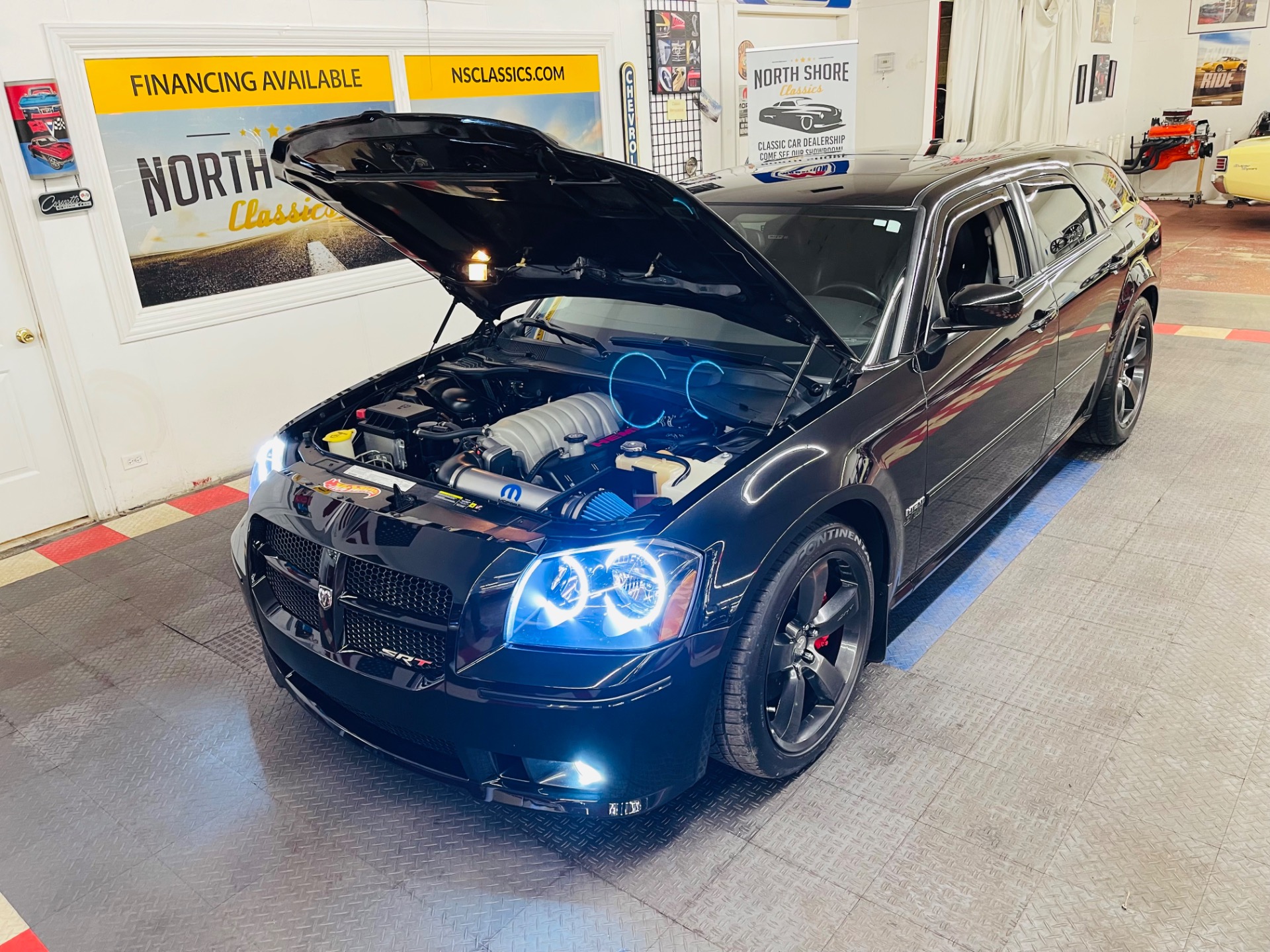 Used 2006 Dodge Magnum SRT-8  LOW MILES-SEE VIDEO | Mundelein, IL