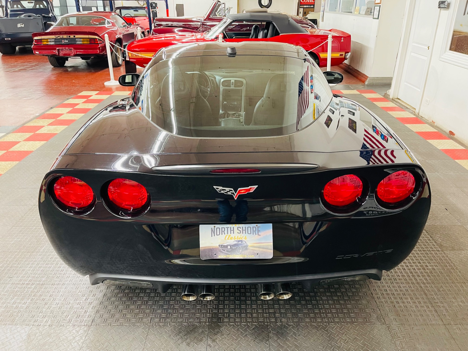 2005 Chevrolet Corvette 11