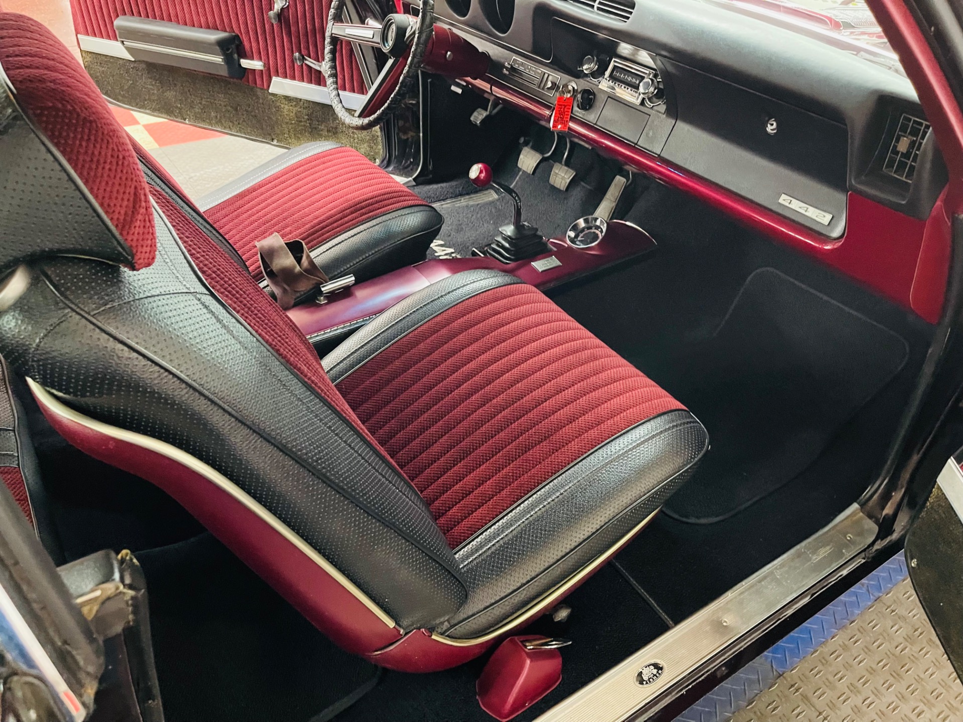 Used 1968 Oldsmobile Cutlass - 442 TRIBUTE - 455 ENGINE - 4 SPEED MANUAL -SEE VIDEO | St. Petersburg, FL