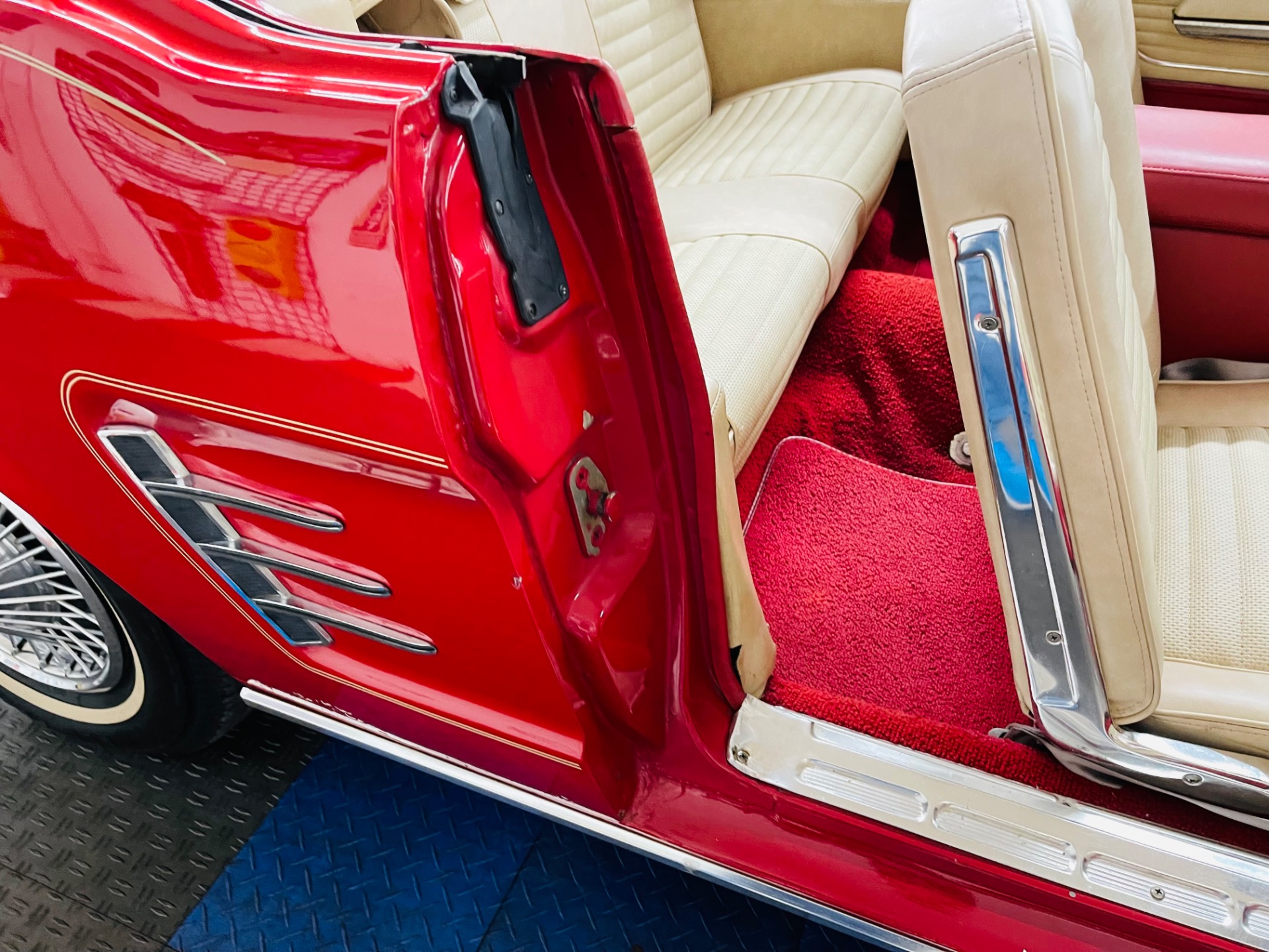 Used 1966 Ford Mustang - CONVERTIBLE - 302 V8 ENGINE - AUTO TRANS -SEE VIDEO | Mundelein, IL