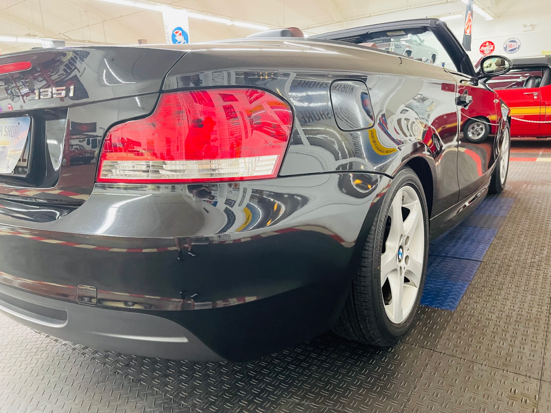 2008 BMW 1 Series 30