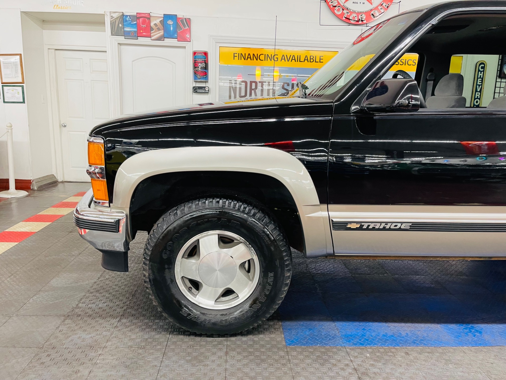 Used 1998 Chevrolet Tahoe - 2 DOOR - 4 WHEEL DRIVE - LOW MILES -SEE VIDEO | Mundelein, IL