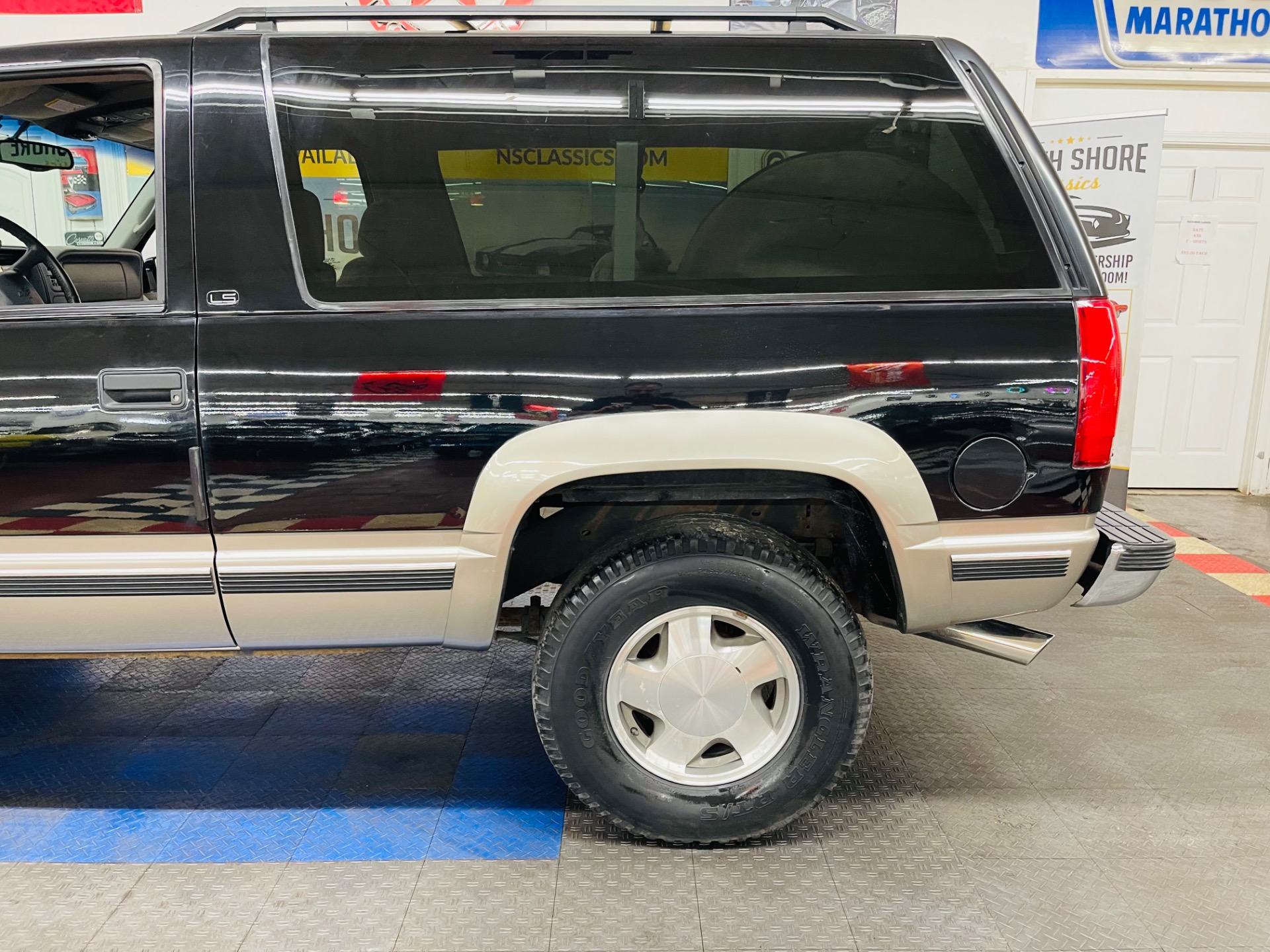 Used 1998 Chevrolet Tahoe - 2 DOOR - 4 WHEEL DRIVE - LOW MILES -SEE VIDEO | Mundelein, IL
