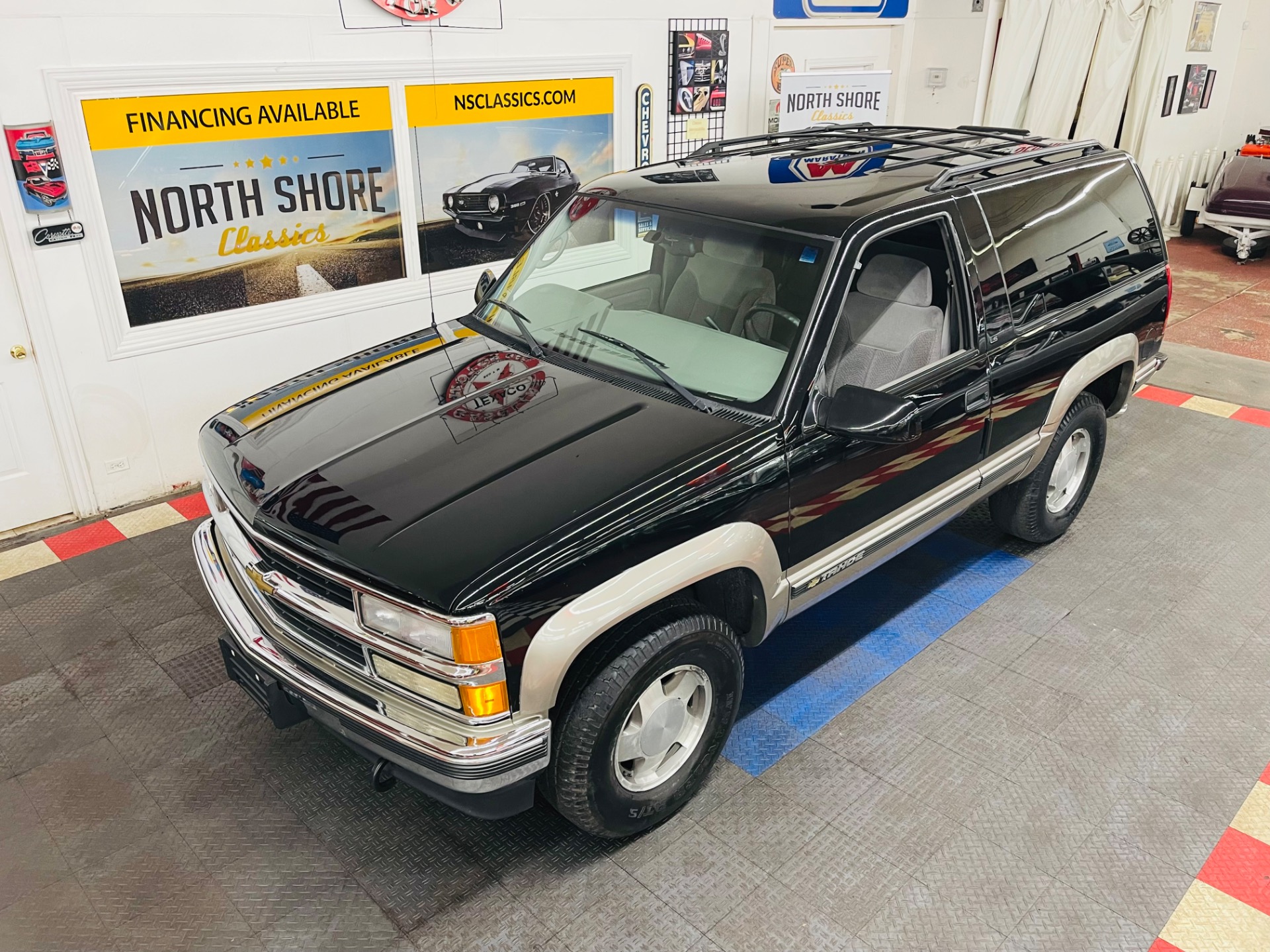 Used 1998 Chevrolet Tahoe - 2 DOOR - 4 WHEEL DRIVE - LOW MILES -SEE VIDEO | Mundelein, IL