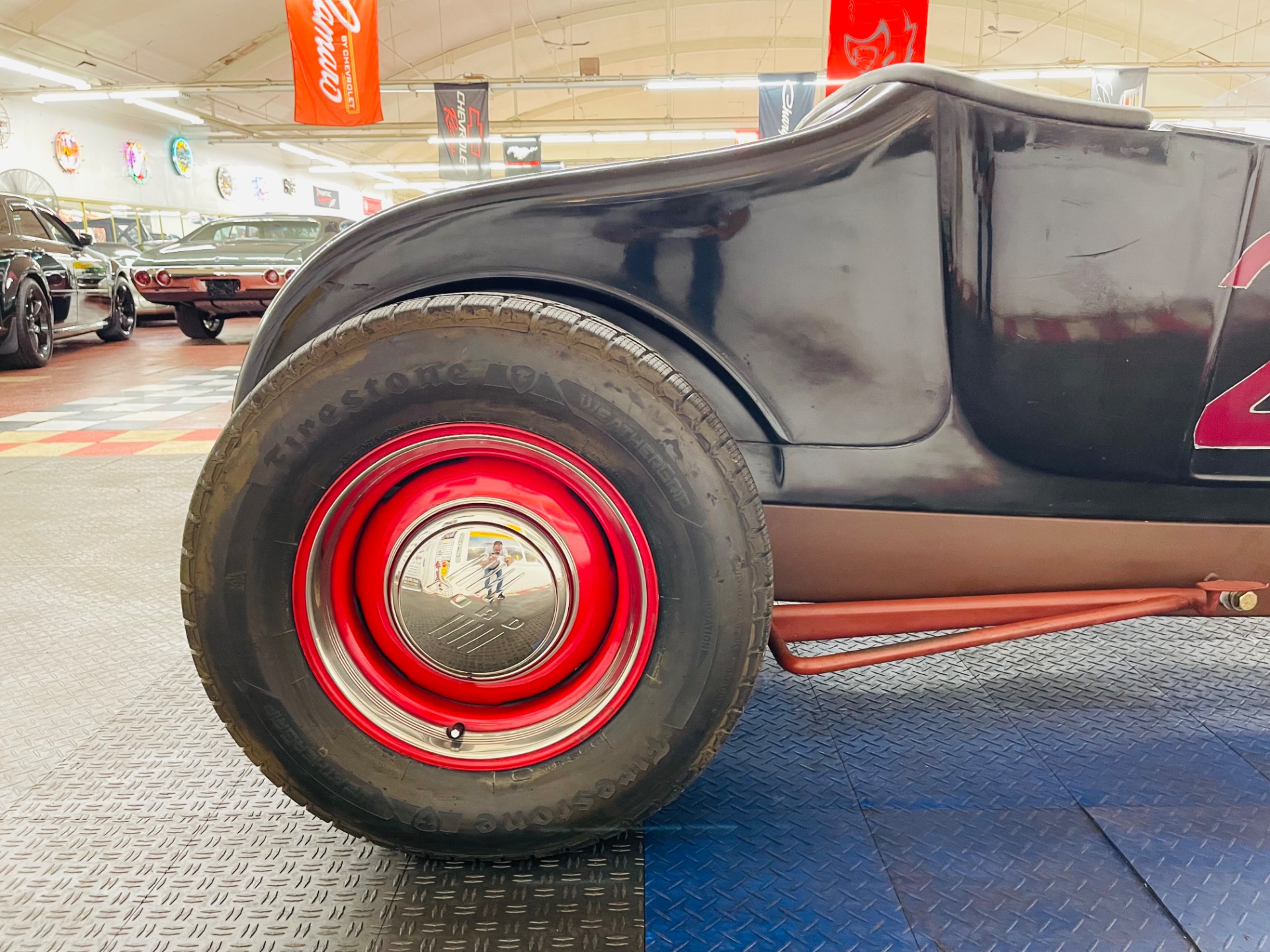 1927 Ford Roadster 23