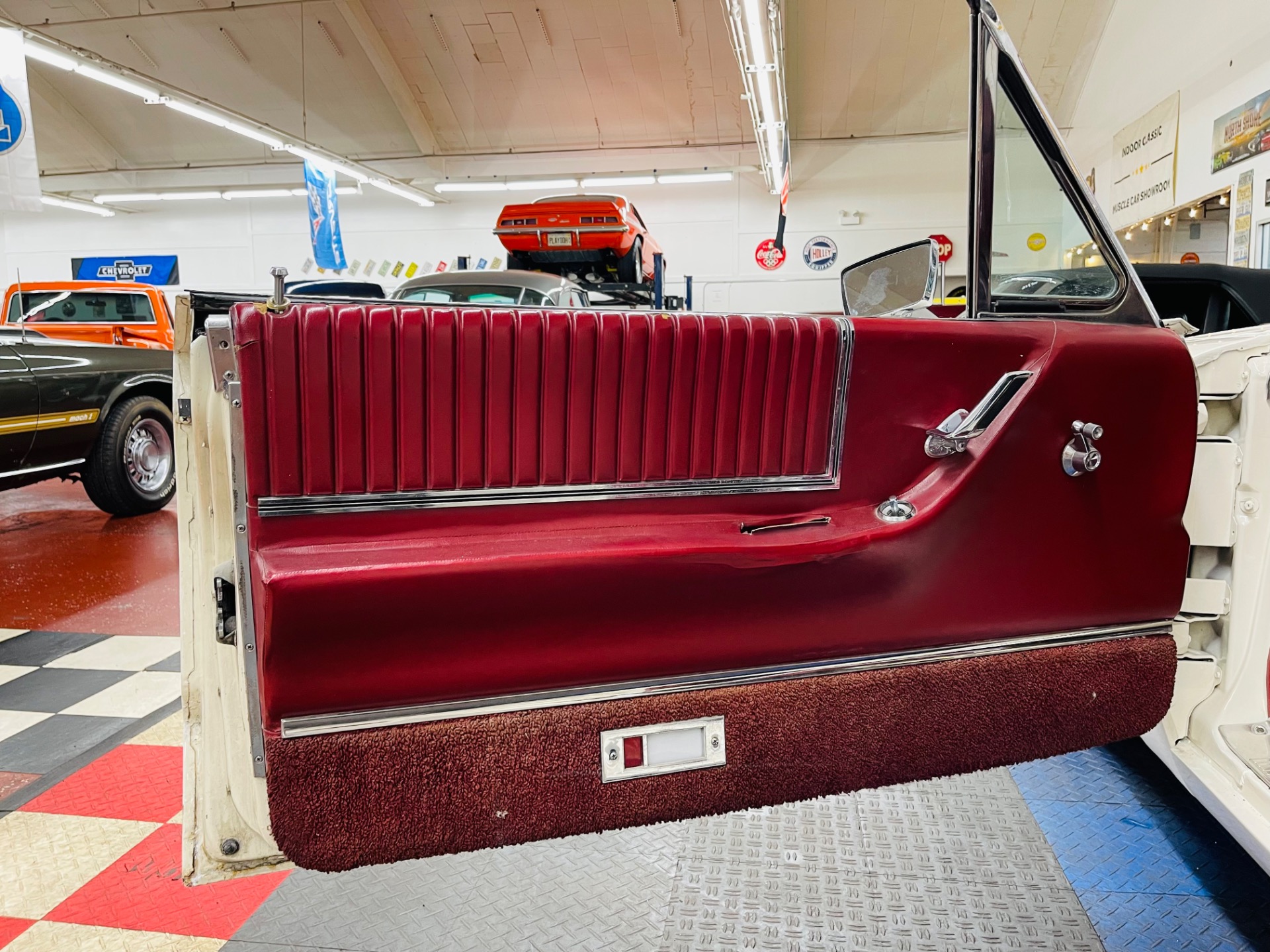 Used 1966 Ford Thunderbird - CONVERTIBLE - 390 V8 ENGINE -SEE VIDEO | Mundelein, IL
