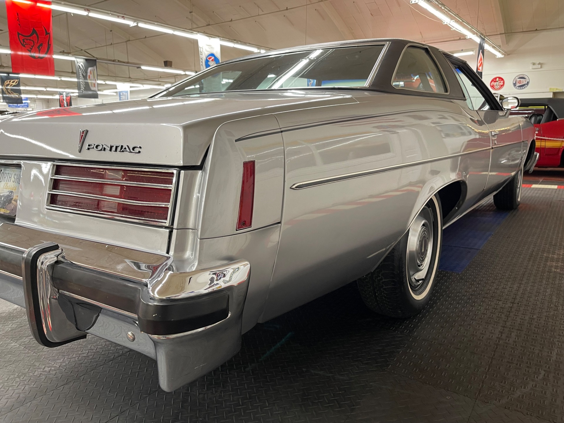 Used 1976 Pontiac Catalina - 2 DOOR COUPE - | Mundelein, IL