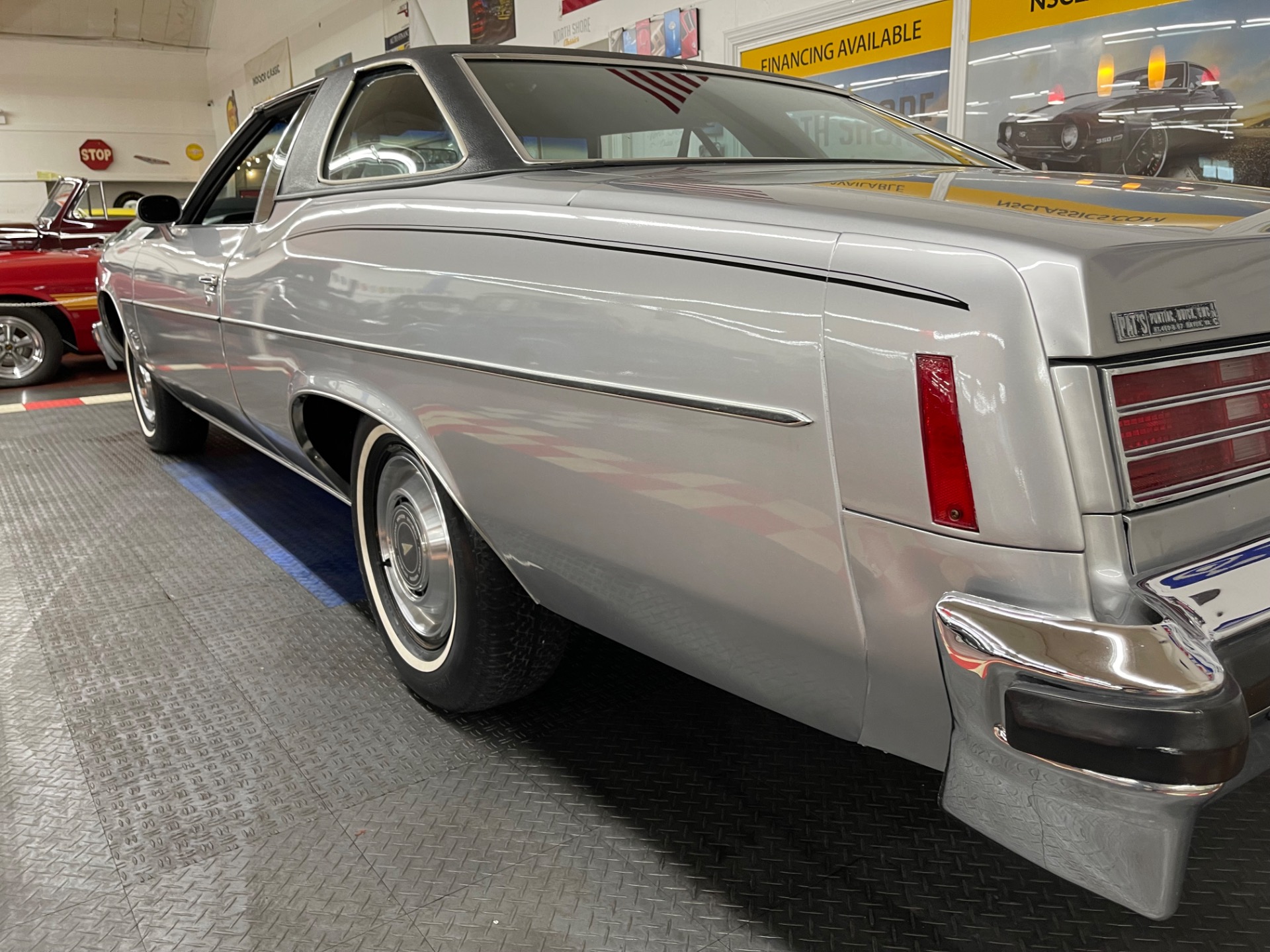 Used 1976 Pontiac Catalina - 2 DOOR COUPE - | Mundelein, IL