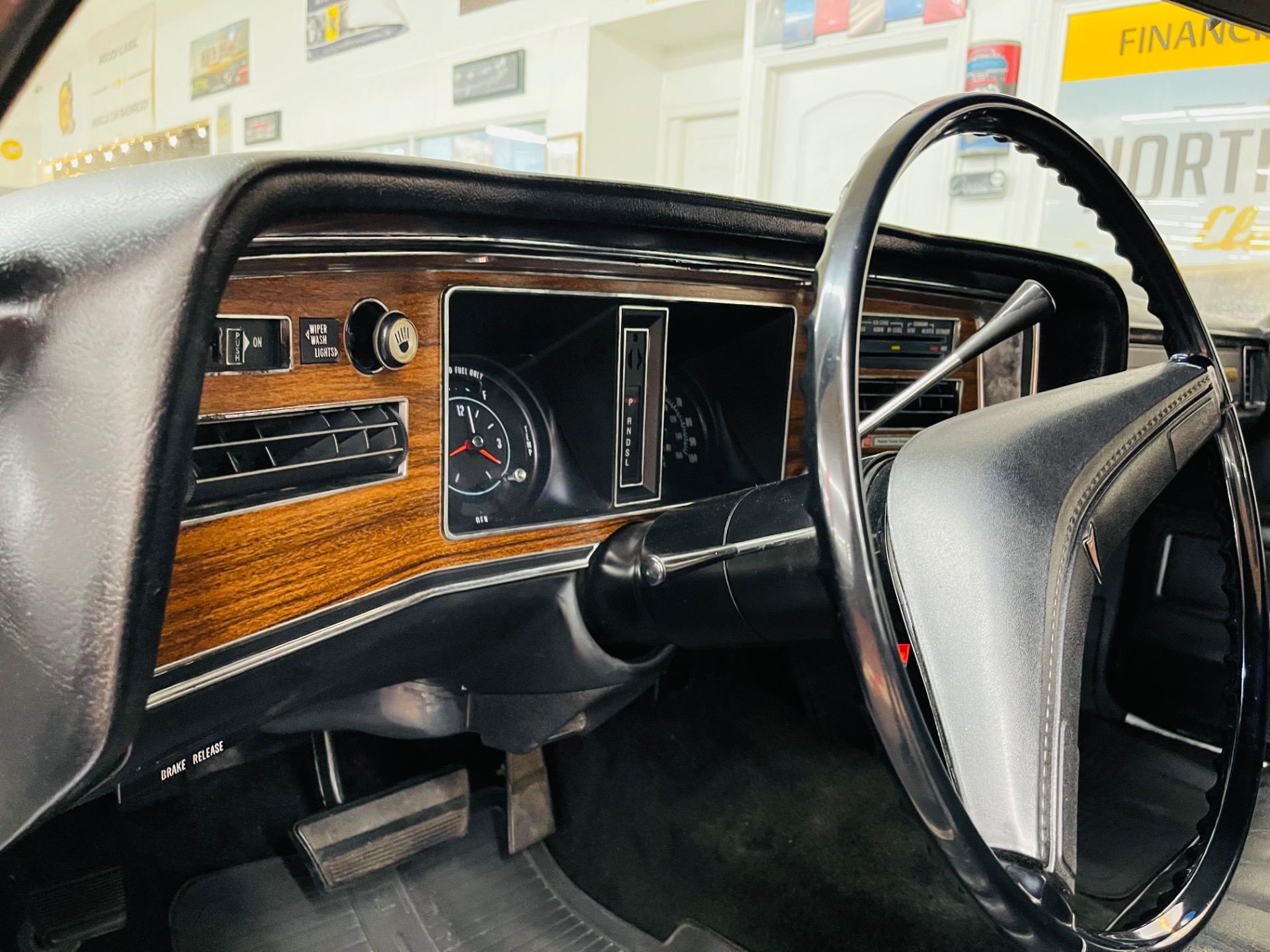 Used 1976 Pontiac Catalina - 2 DOOR COUPE - | Mundelein, IL