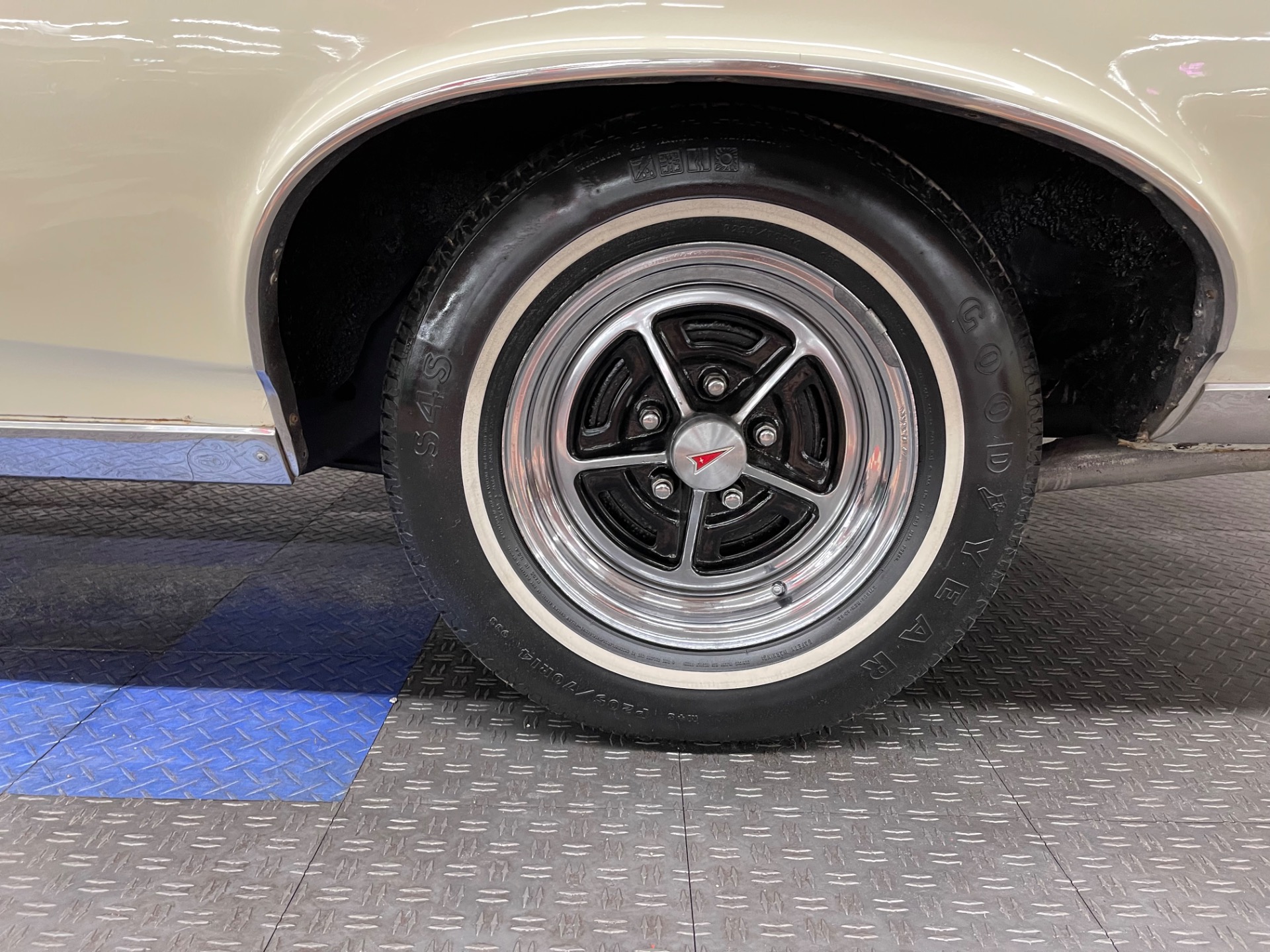 Used 1967 Pontiac LeMans - 350 SBC ENGINE - GREAT CRUISER -SEE VIDEO | St. Petersburg, FL