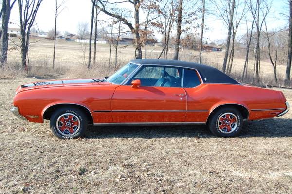 Used 1972 Oldsmobile Cutlass Supreme-Nice Driver | Mundelein, IL